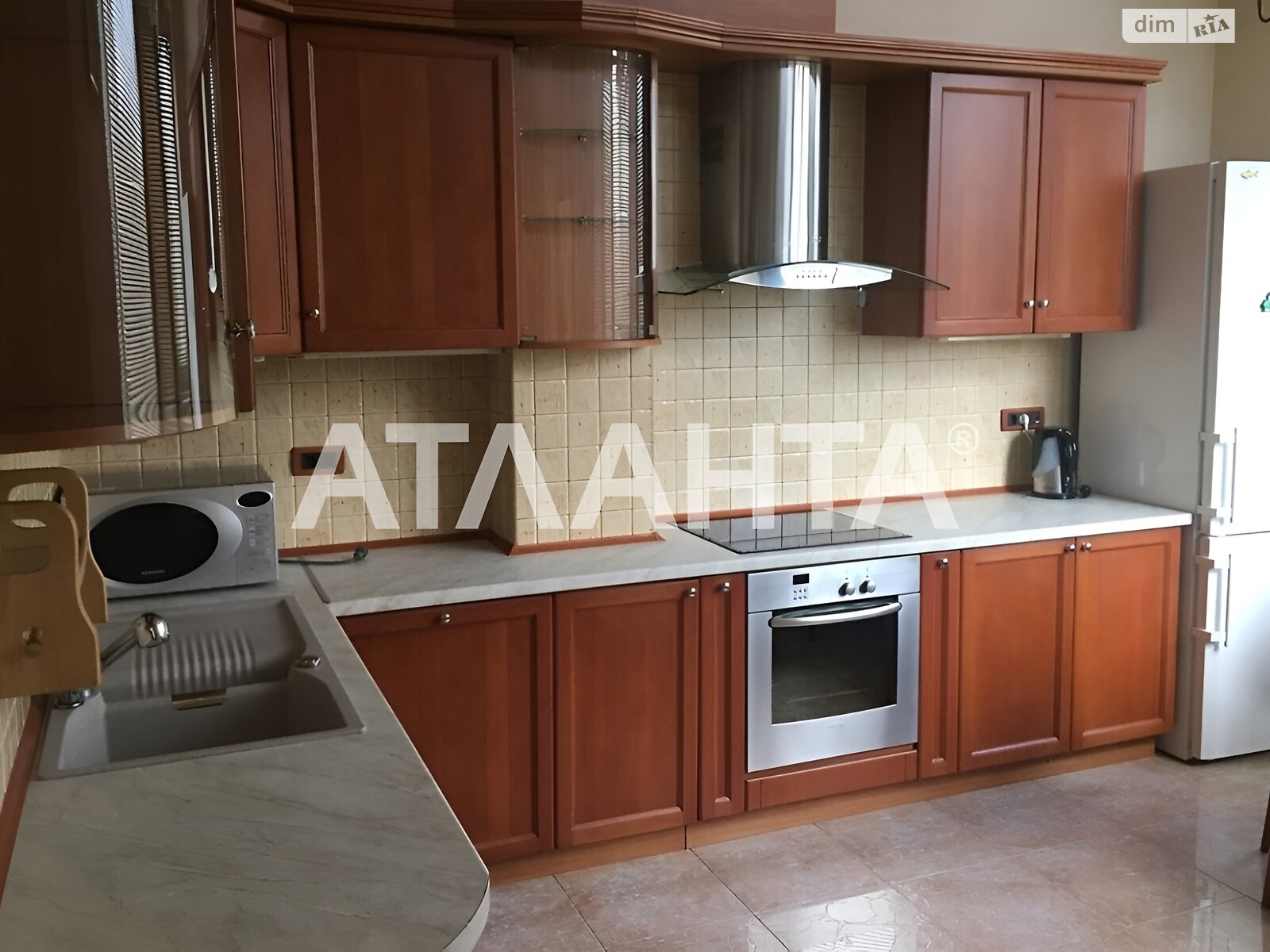 Продаж п`ятикімнатної квартири в Одесі, на просп. Шевченка, район Приморський фото 1 Продаж п`ятикімнатної квартири в Одесі, на просп. Шевченка, район Приморський фото 1