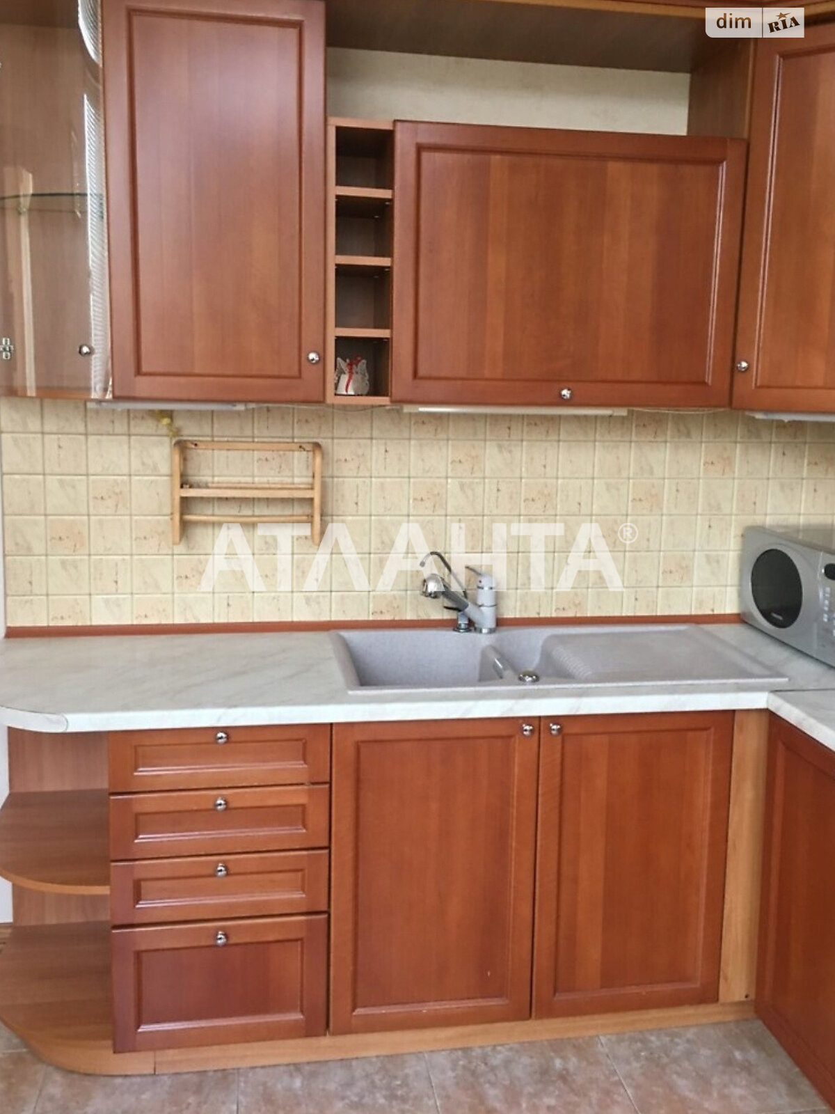 Продаж п`ятикімнатної квартири в Одесі, на просп. Шевченка, район Приморський фото 1 Продаж п`ятикімнатної квартири в Одесі, на просп. Шевченка, район Приморський фото 1