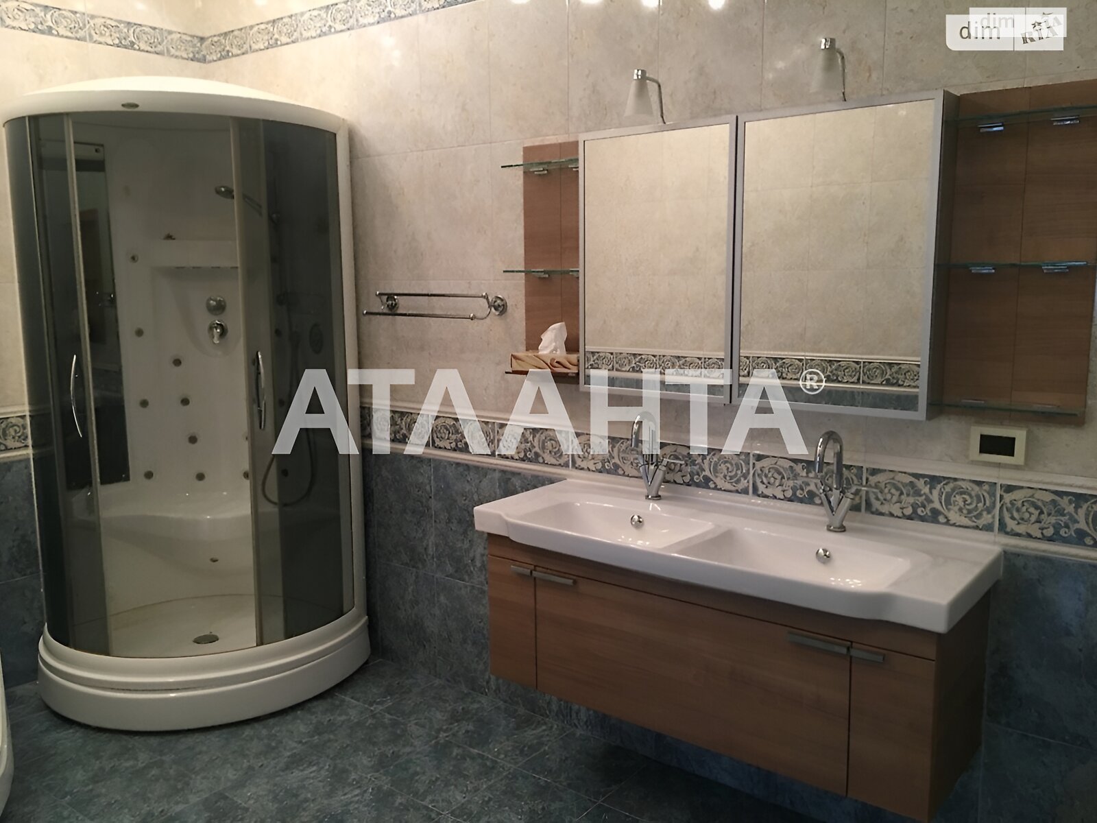 Продаж п`ятикімнатної квартири в Одесі, на просп. Шевченка, район Приморський фото 1 Продаж п`ятикімнатної квартири в Одесі, на просп. Шевченка, район Приморський фото 1