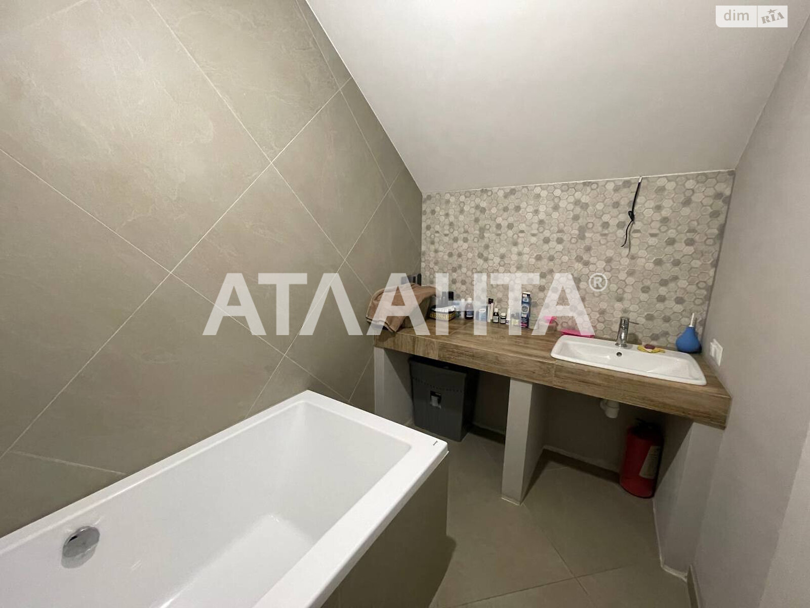 Продажа трехкомнатной квартиры в Одессе, на просп. Шевченко, район Приморский фото 2 Продажа трехкомнатной квартиры в Одессе, на просп. Шевченко, район Приморский фото 2
