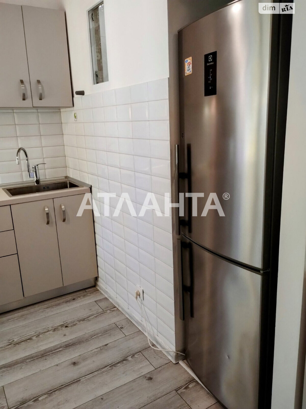 Продажа двухкомнатной квартиры в Одессе, на просп. Шевченко, район Приморский фото 1 Продажа двухкомнатной квартиры в Одессе, на просп. Шевченко, район Приморский фото 1