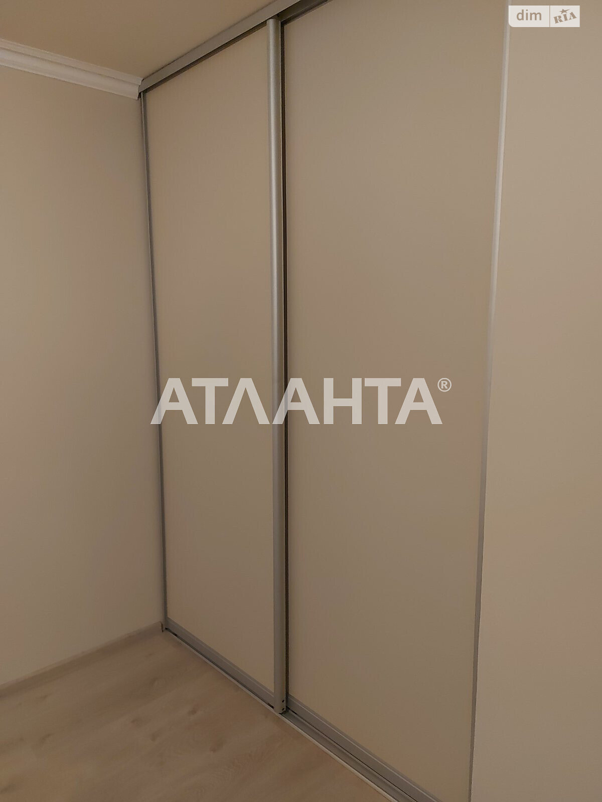 Продаж трикімнатної квартири в Одесі, на просп. Шевченка, район Приморський фото 1 Продаж трикімнатної квартири в Одесі, на просп. Шевченка, район Приморський фото 1
