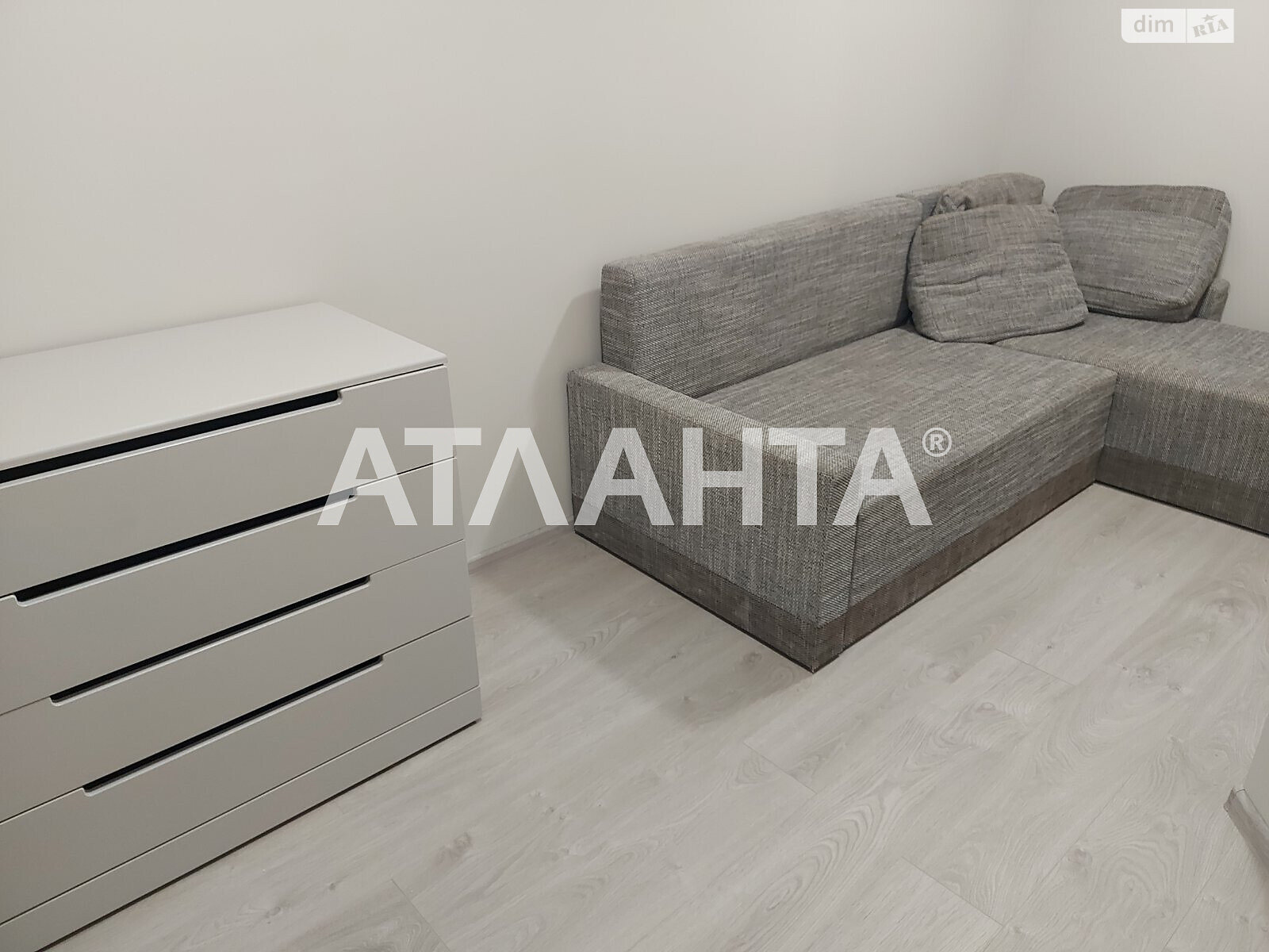 Продаж трикімнатної квартири в Одесі, на просп. Шевченка, район Приморський фото 1 Продаж трикімнатної квартири в Одесі, на просп. Шевченка, район Приморський фото 1