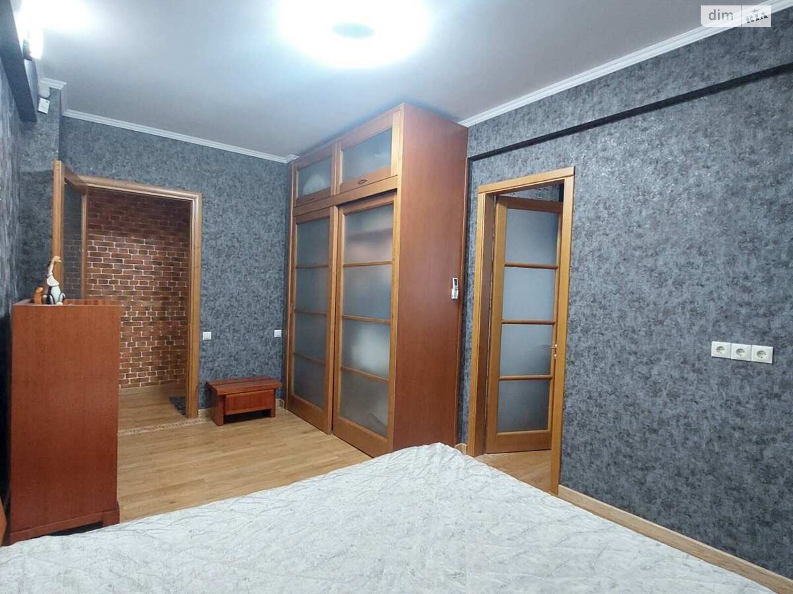 Продаж трикімнатної квартири в Одесі, на просп. Шевченка, район Приморський фото 1 Продаж трикімнатної квартири в Одесі, на просп. Шевченка, район Приморський фото 1