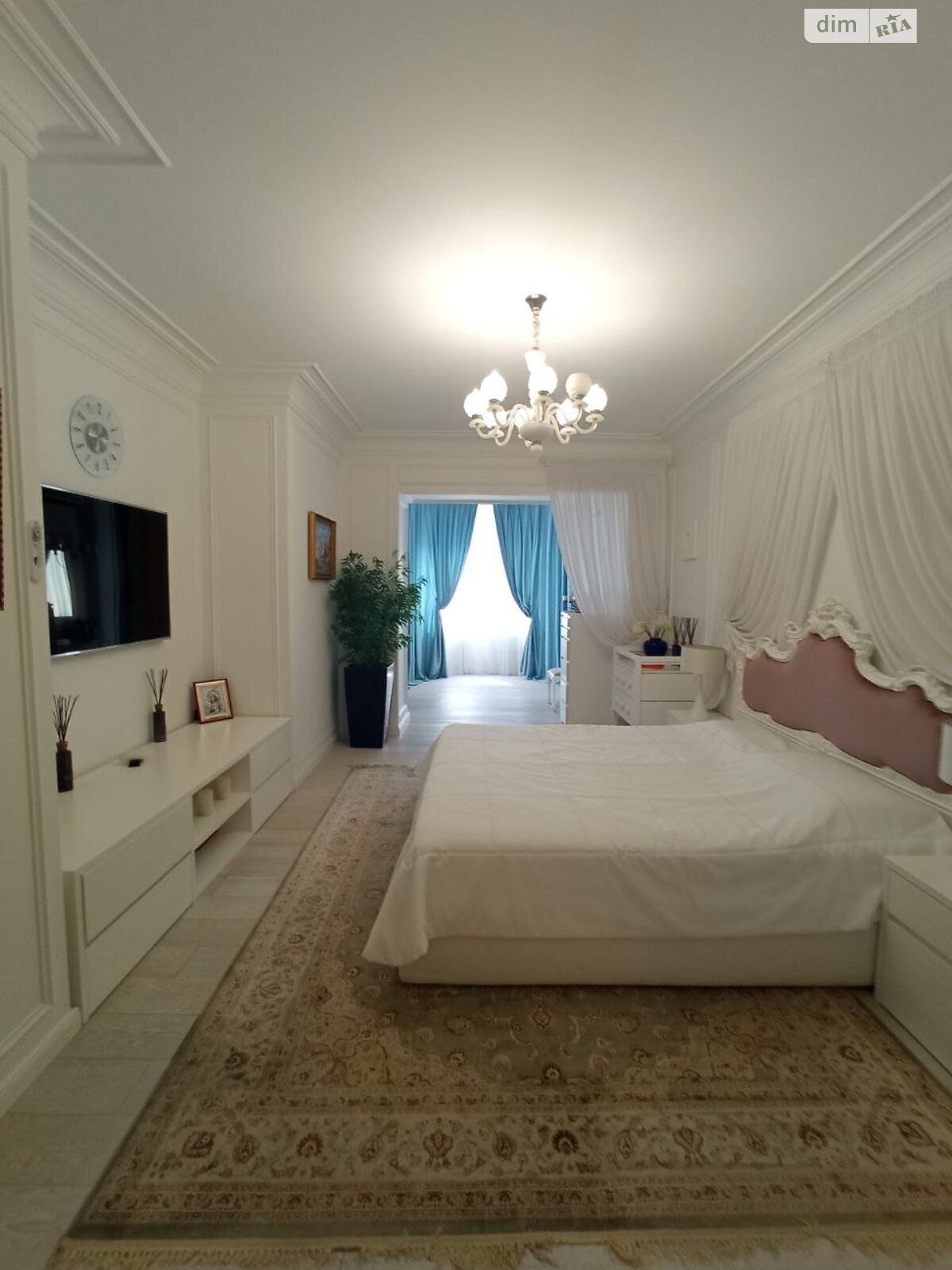 Продаж трикімнатної квартири в Одесі, на просп. Шевченка, район Приморський фото 1 Продаж трикімнатної квартири в Одесі, на просп. Шевченка, район Приморський фото 1