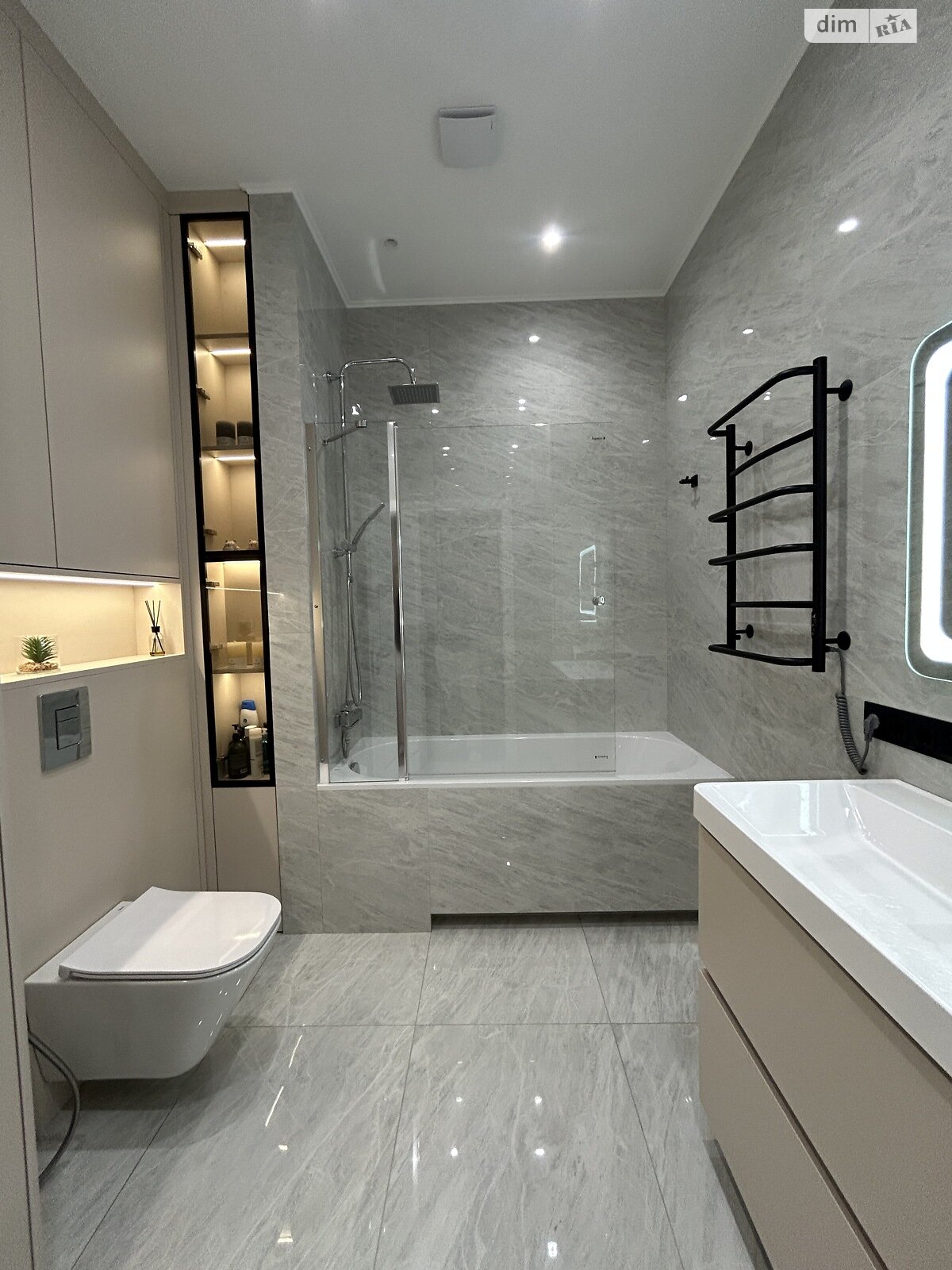 Продажа двухкомнатной квартиры в Одессе, на просп. Шевченко 29/1, район Приморский фото 1 Продажа двухкомнатной квартиры в Одессе, на просп. Шевченко 29/1, район Приморский фото 1