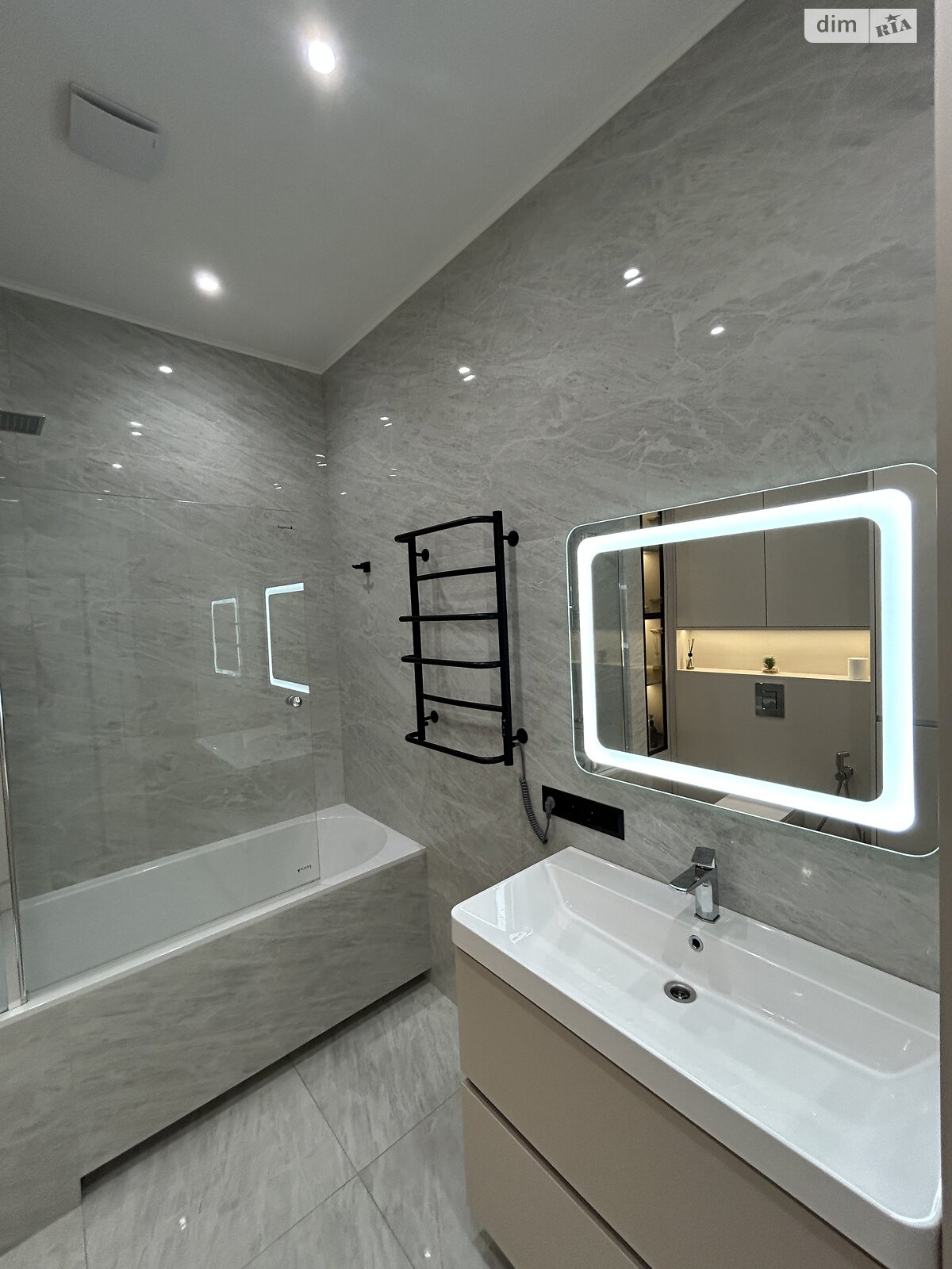 Продажа двухкомнатной квартиры в Одессе, на просп. Шевченко 29/1, район Приморский фото 1 Продажа двухкомнатной квартиры в Одессе, на просп. Шевченко 29/1, район Приморский фото 1