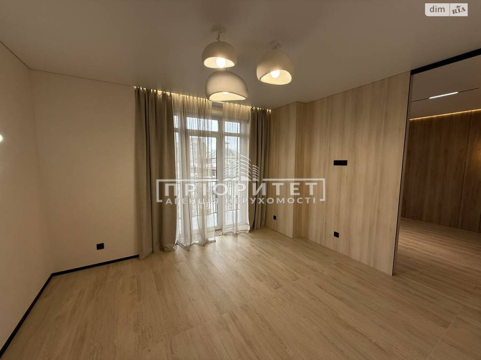 Продаж трикімнатної квартири в Одесі, на просп. Шевченка, район Приморський фото 1