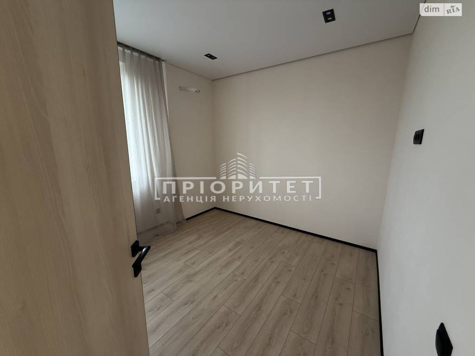 Продаж трикімнатної квартири в Одесі, на просп. Шевченка, район Приморський фото 1