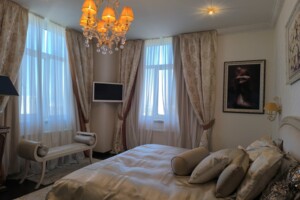 Продаж трикімнатної квартири в Одесі, на просп. Шевченка 12/2, район Приморський фото 2