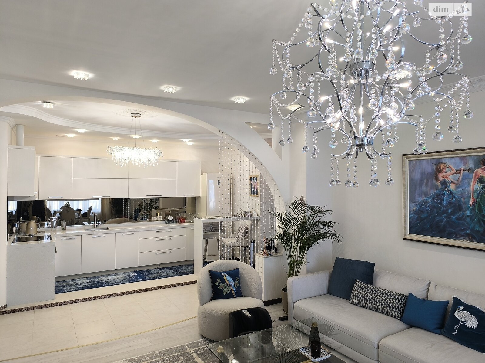 Продаж трикімнатної квартири в Одесі, на просп. Шевченка 12/2, район Приморський фото 1