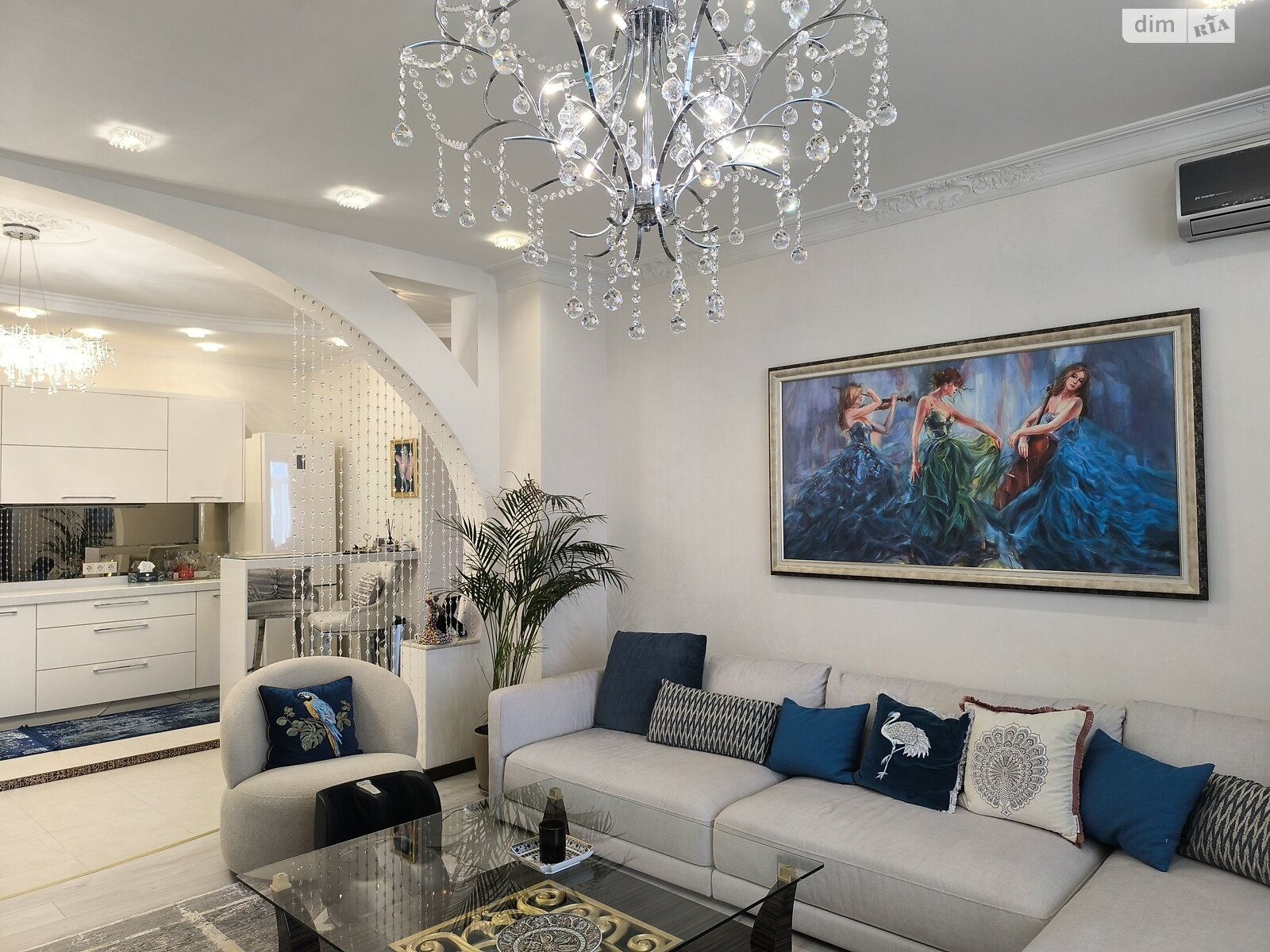 Продаж трикімнатної квартири в Одесі, на просп. Шевченка 12/2, район Приморський фото 1