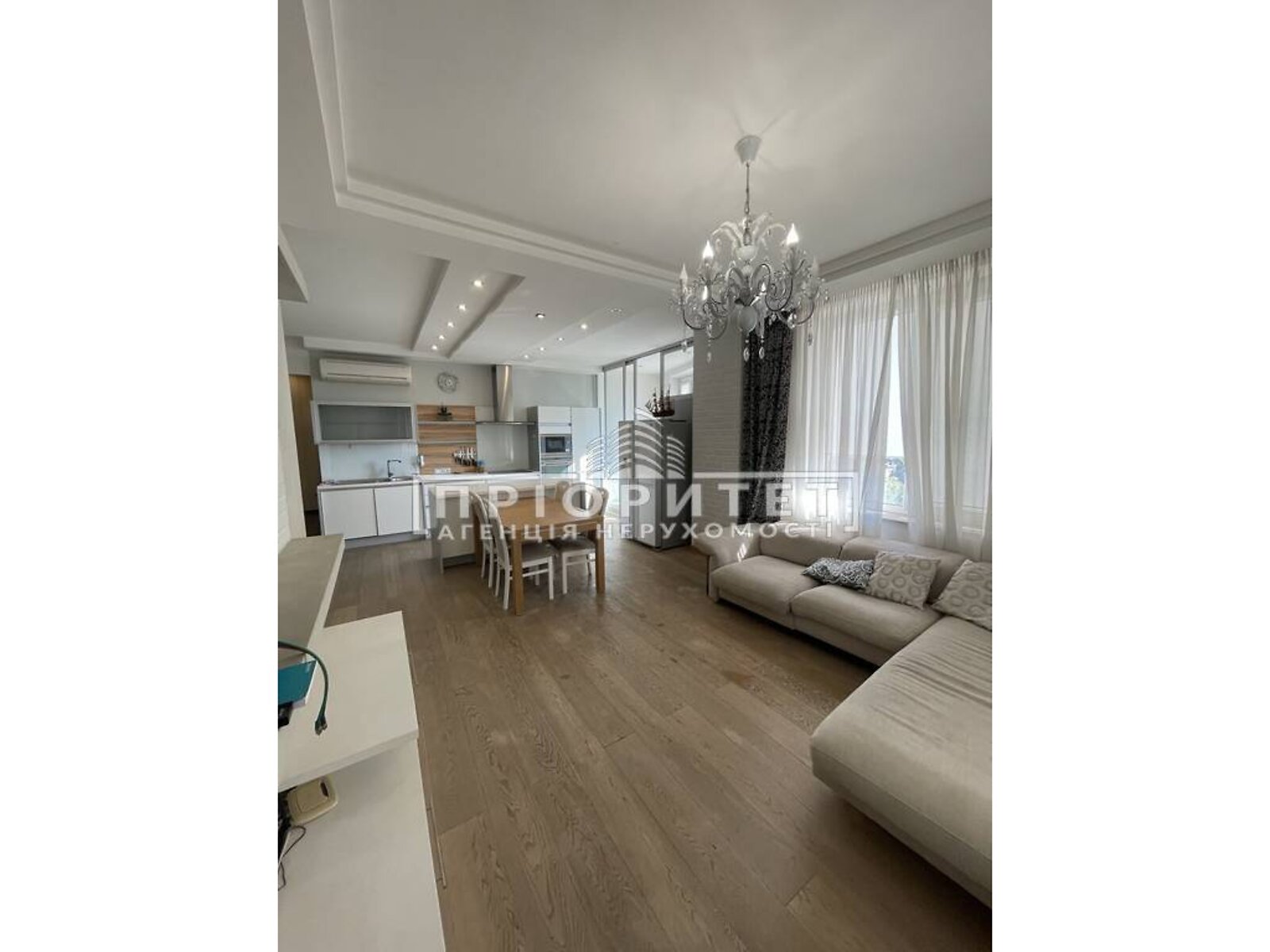 Продаж двокімнатної квартири в Одесі, на просп. Шевченка, район Приморський фото 1