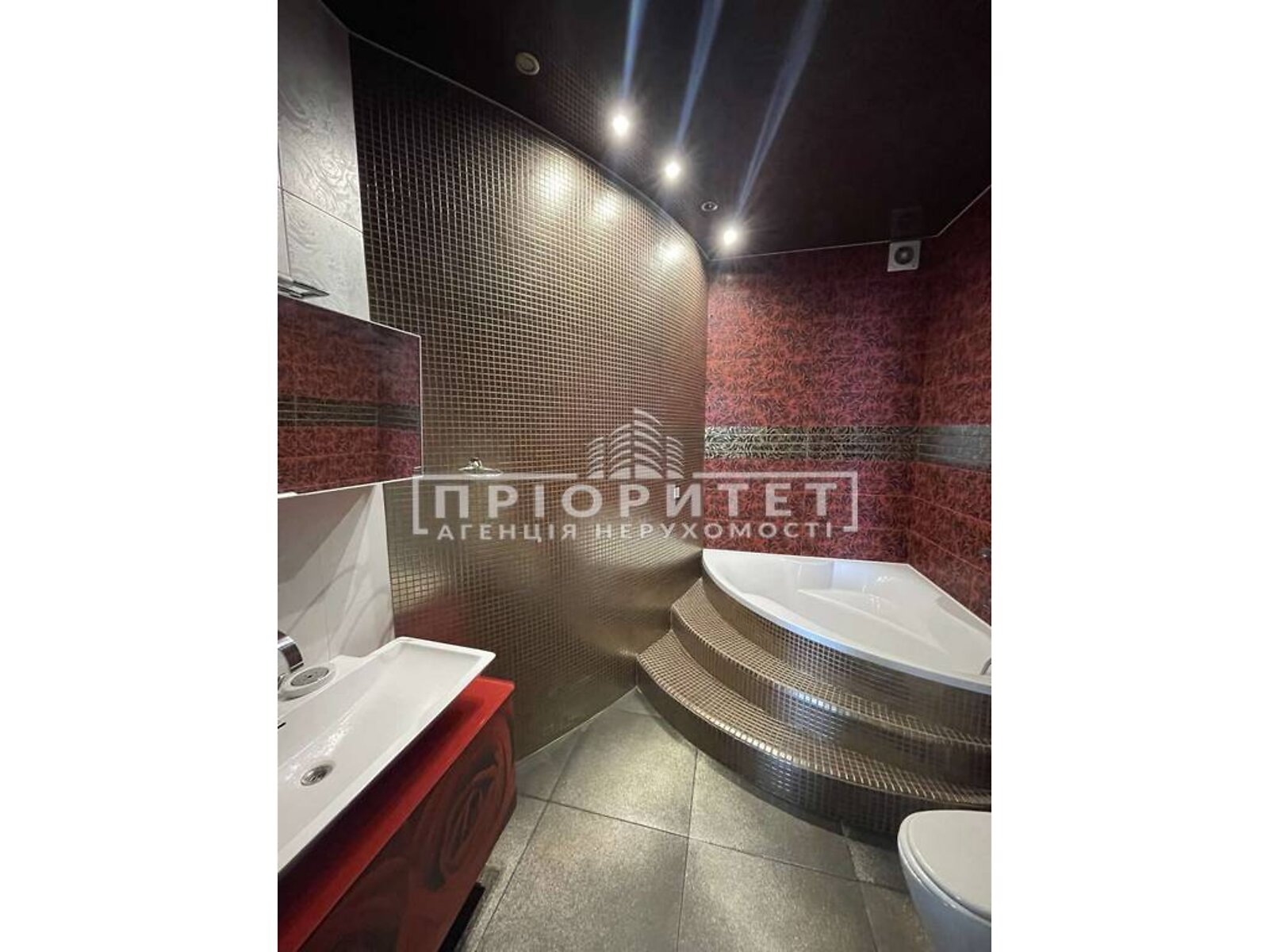 Продаж двокімнатної квартири в Одесі, на просп. Шевченка, район Приморський фото 1