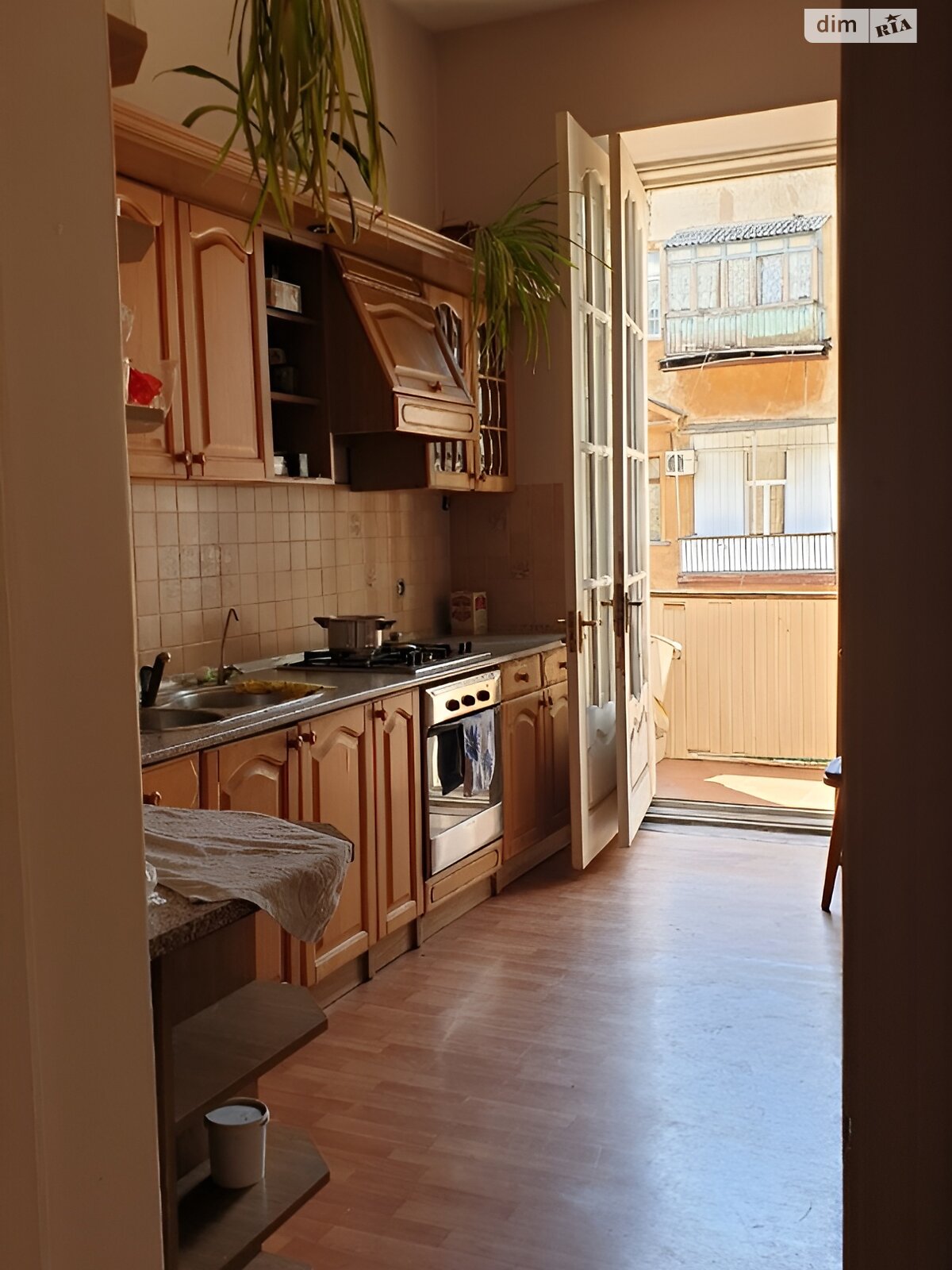 Продажа пятикомнатной квартиры в Одессе, на пл. Соборная, район Приморский фото 1 Продажа пятикомнатной квартиры в Одессе, на пл. Соборная, район Приморский фото 1