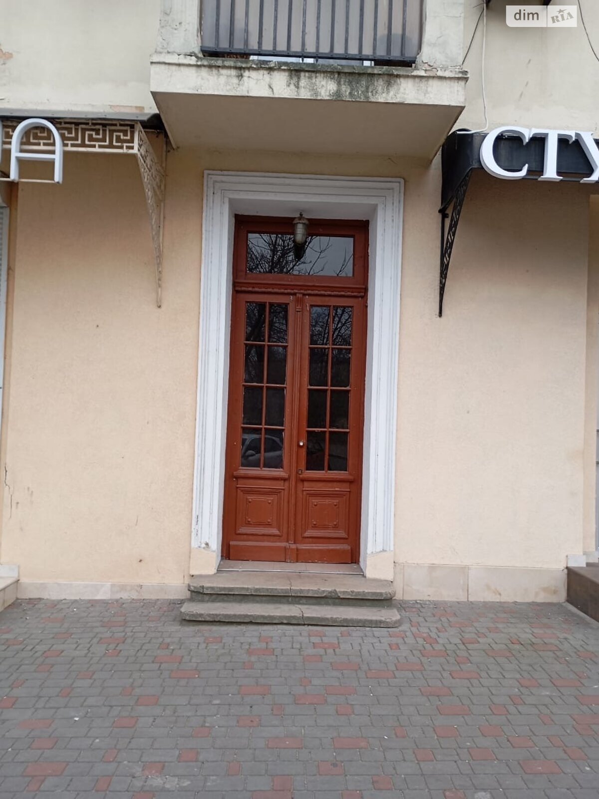 Продажа трехкомнатной квартиры в Одессе, на пл. Соборная 1, район Приморский фото 1 Продажа трехкомнатной квартиры в Одессе, на пл. Соборная 1, район Приморский фото 1