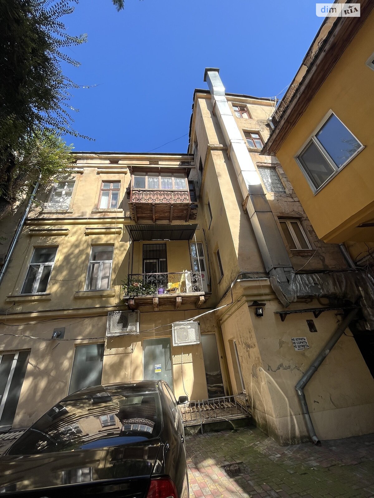 Продажа трехкомнатной квартиры в Одессе, на пл. Соборная 2, район Приморский фото 1 Продажа трехкомнатной квартиры в Одессе, на пл. Соборная 2, район Приморский фото 1