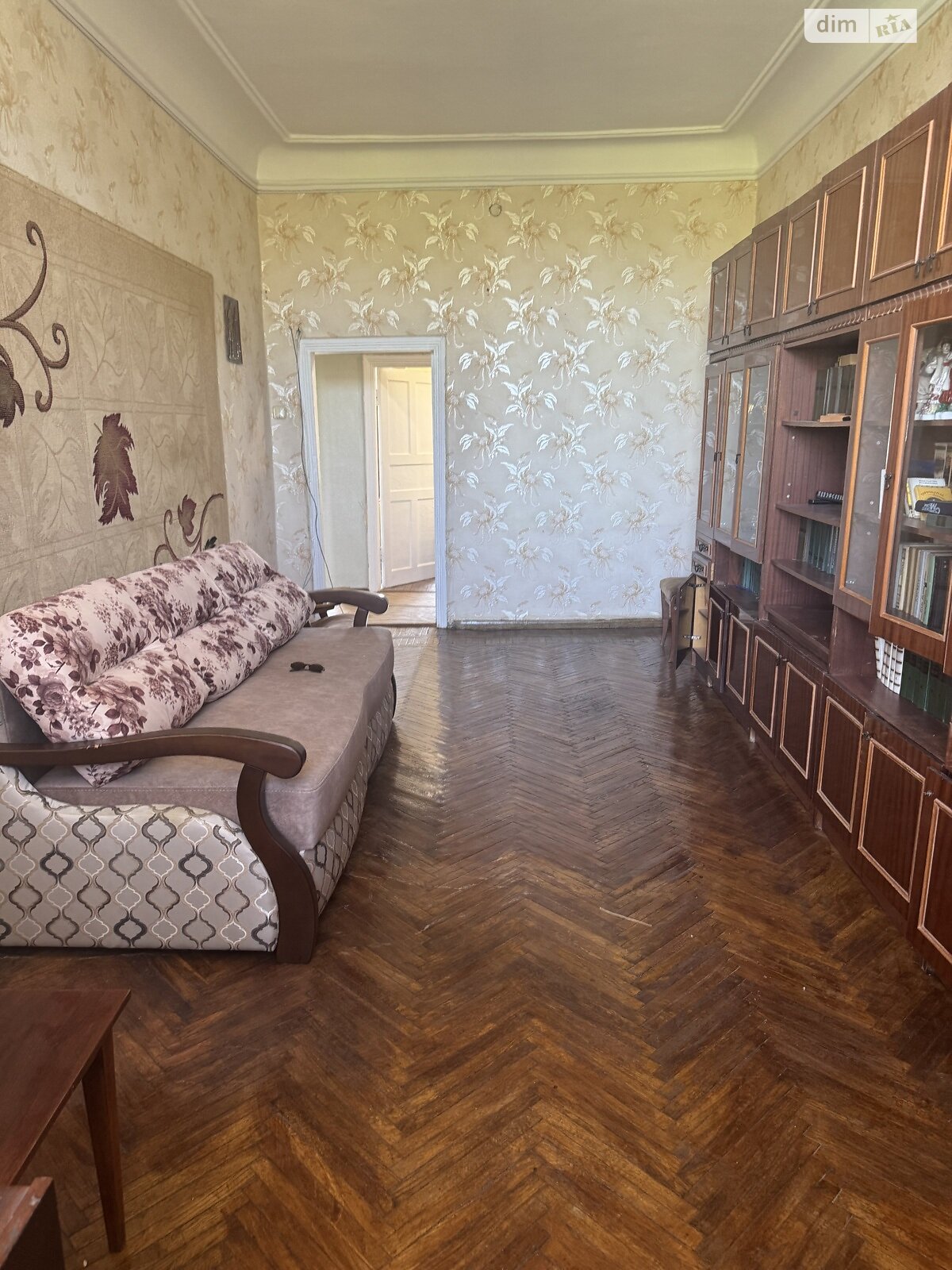 Продажа трехкомнатной квартиры в Одессе, на пл. Соборная 1, район Приморский фото 1 Продажа трехкомнатной квартиры в Одессе, на пл. Соборная 1, район Приморский фото 1