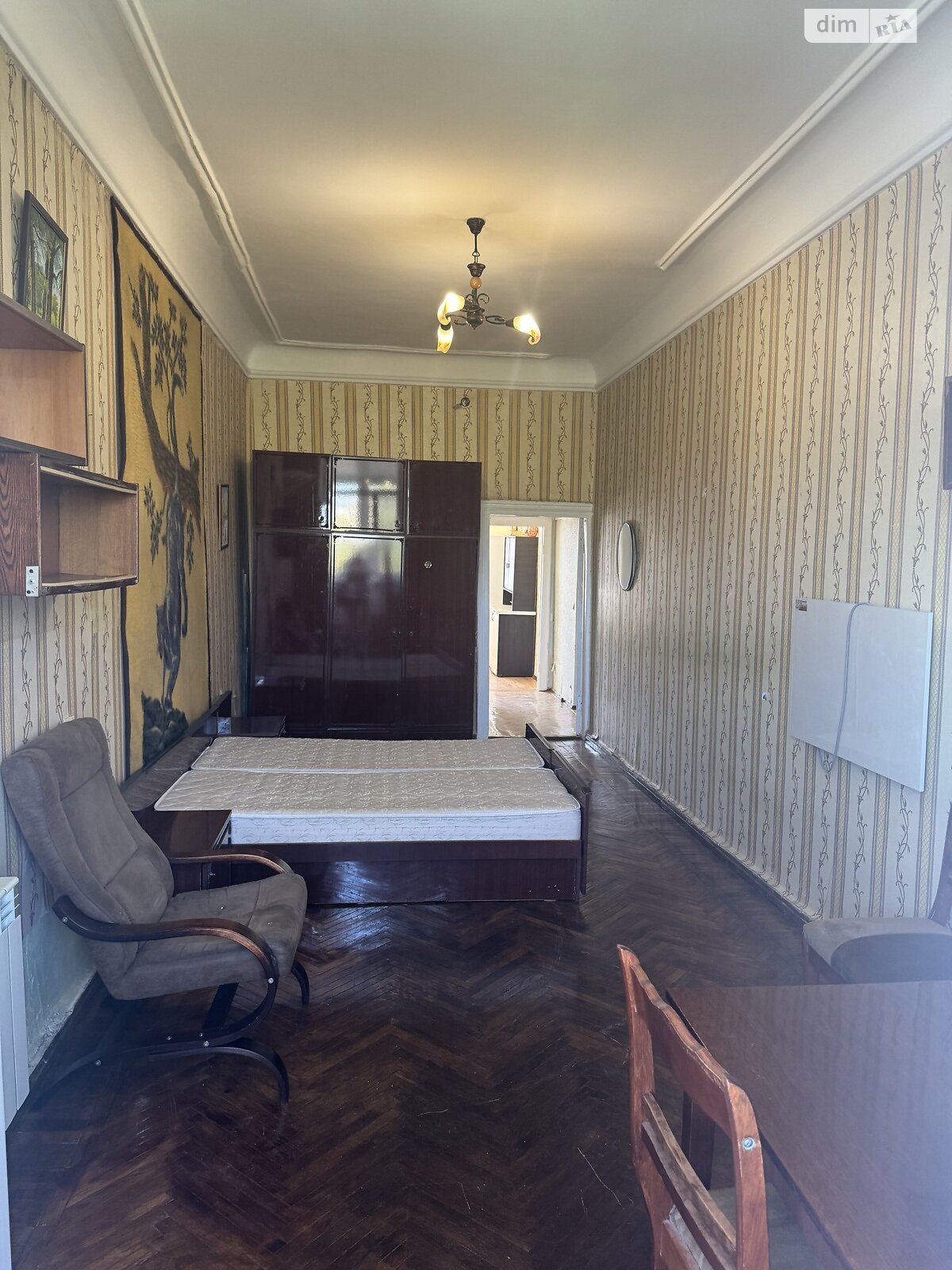 Продажа трехкомнатной квартиры в Одессе, на пл. Соборная 1, район Приморский фото 1 Продажа трехкомнатной квартиры в Одессе, на пл. Соборная 1, район Приморский фото 1
