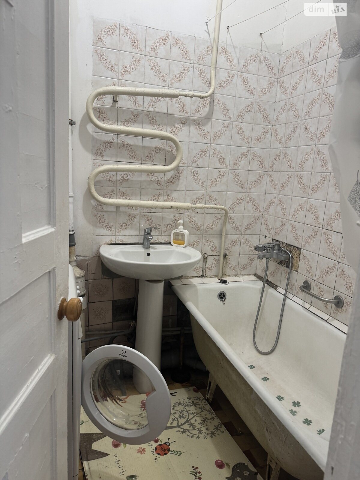 Продажа трехкомнатной квартиры в Одессе, на пл. Соборная 1, район Приморский фото 1 Продажа трехкомнатной квартиры в Одессе, на пл. Соборная 1, район Приморский фото 1