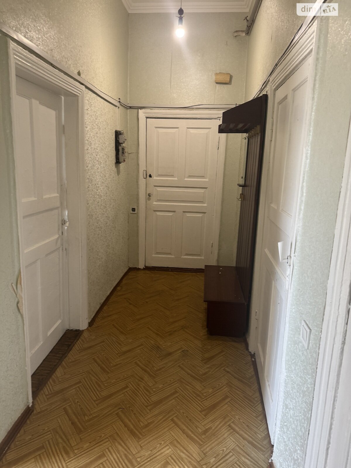 Продажа трехкомнатной квартиры в Одессе, на пл. Соборная 1, район Приморский фото 1 Продажа трехкомнатной квартиры в Одессе, на пл. Соборная 1, район Приморский фото 1