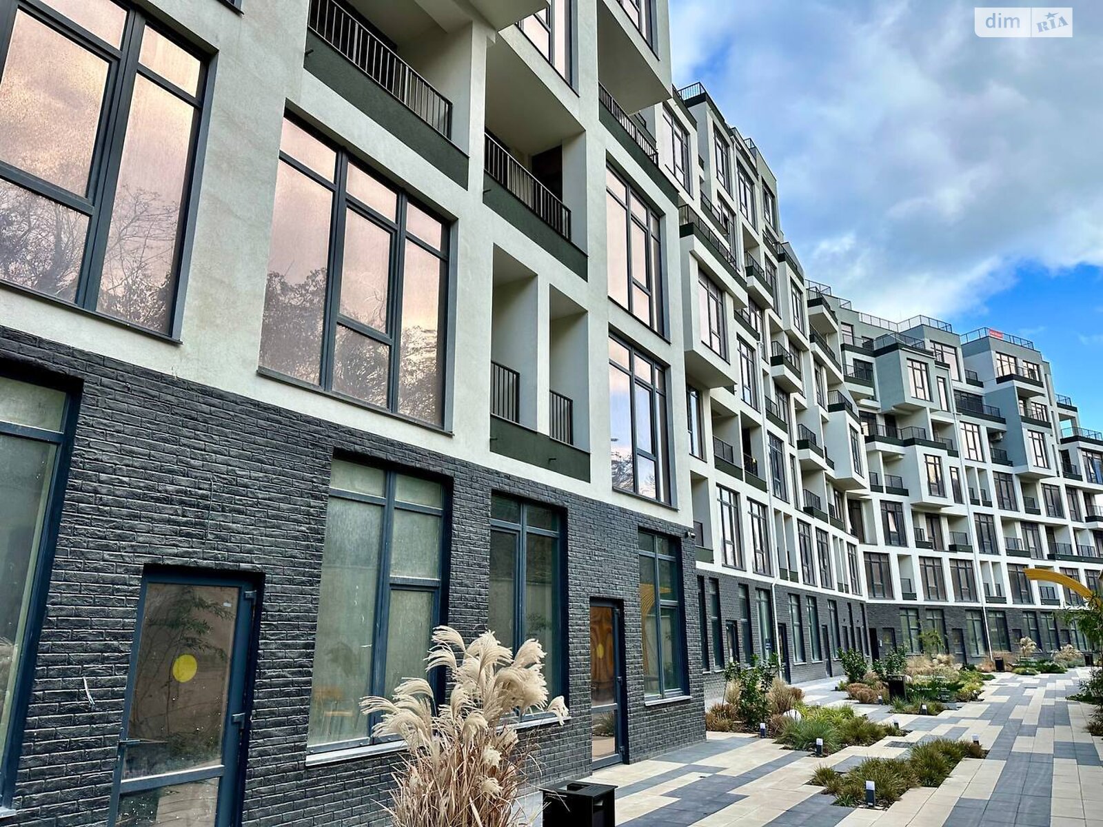 Продажа двухкомнатной квартиры в Одессе, на ул. Софиевская 1А, район Приморский фото 1 Продажа двухкомнатной квартиры в Одессе, на ул. Софиевская 1А, район Приморский фото 1