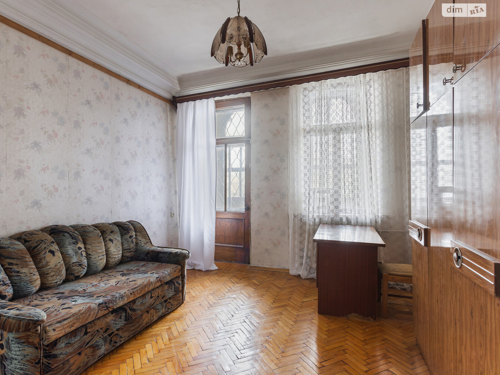 Продажа четырехкомнатной квартиры в Одессе, на ул. Софиевская, район Приморский фото 1 Продажа четырехкомнатной квартиры в Одессе, на ул. Софиевская, район Приморский фото 1