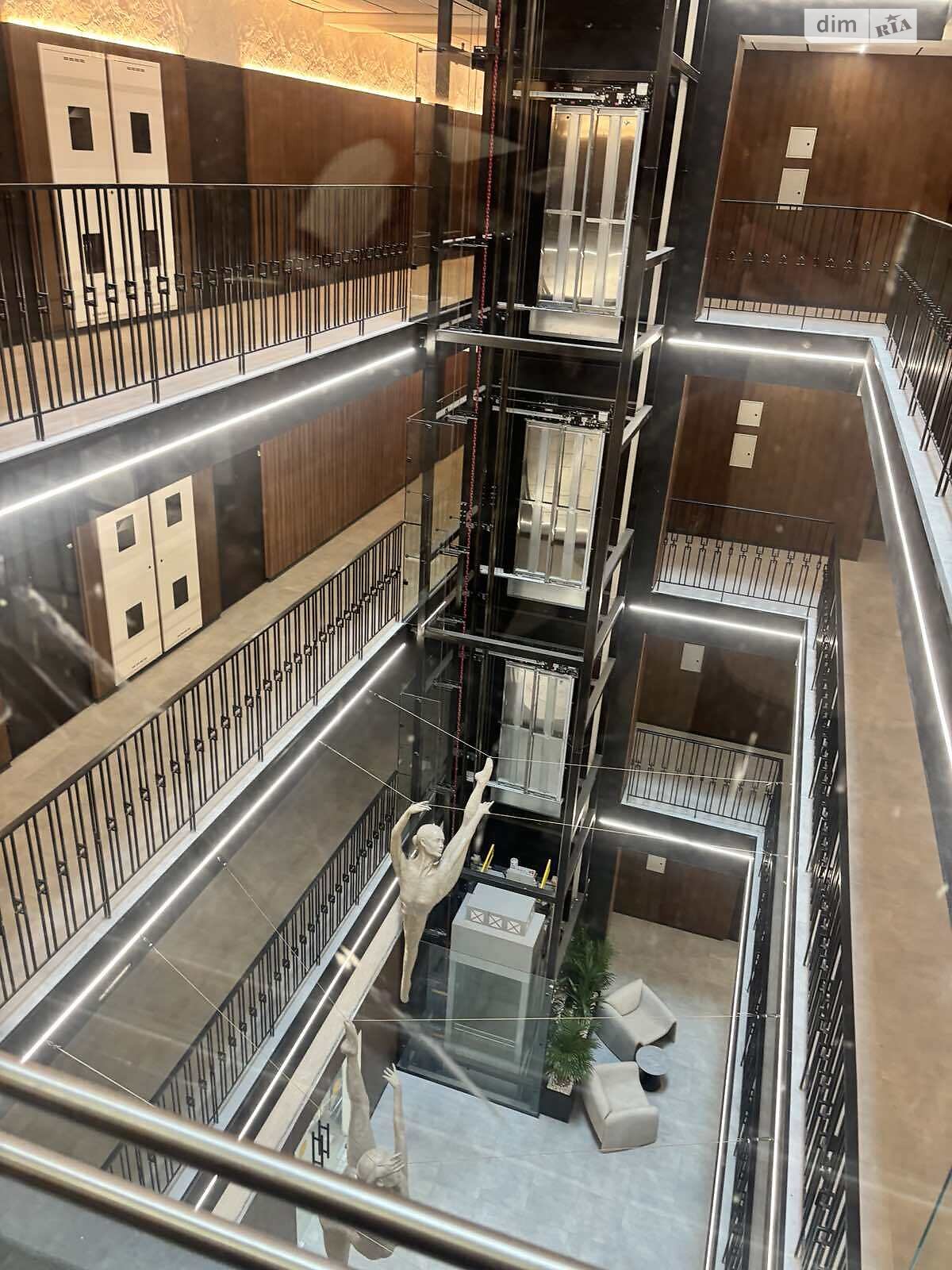 Продажа двухкомнатной квартиры в Одессе, на ул. Софиевская, район Приморский фото 1 Продажа двухкомнатной квартиры в Одессе, на ул. Софиевская, район Приморский фото 1