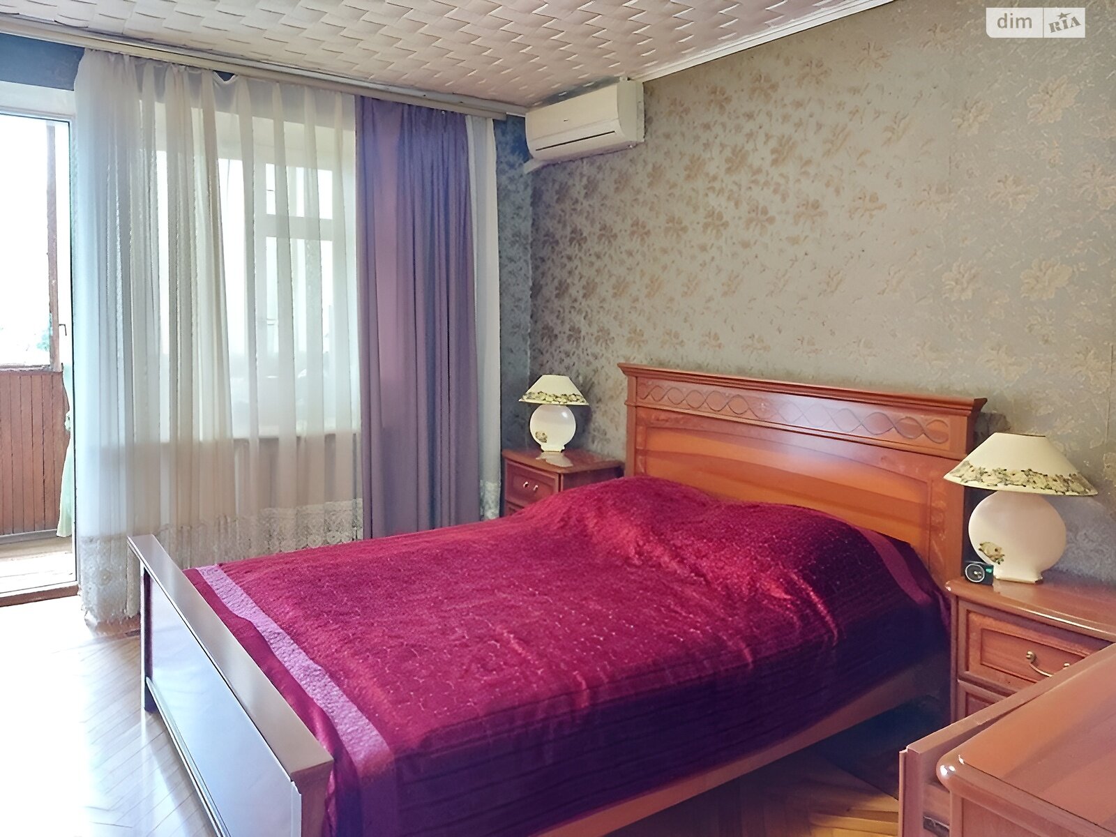 Продаж трикімнатної квартири в Одесі, на вул. Сонячна 8, район Приморський фото 1 Продаж трикімнатної квартири в Одесі, на вул. Сонячна 8, район Приморський фото 1