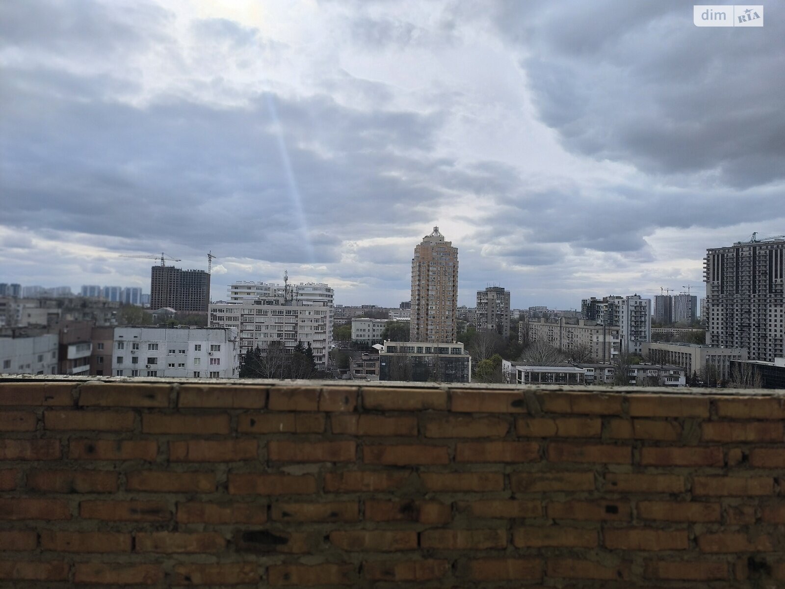 Продажа однокомнатной квартиры в Одессе, на ул. Солнечная 4, район Приморский фото 1 Продажа однокомнатной квартиры в Одессе, на ул. Солнечная 4, район Приморский фото 1