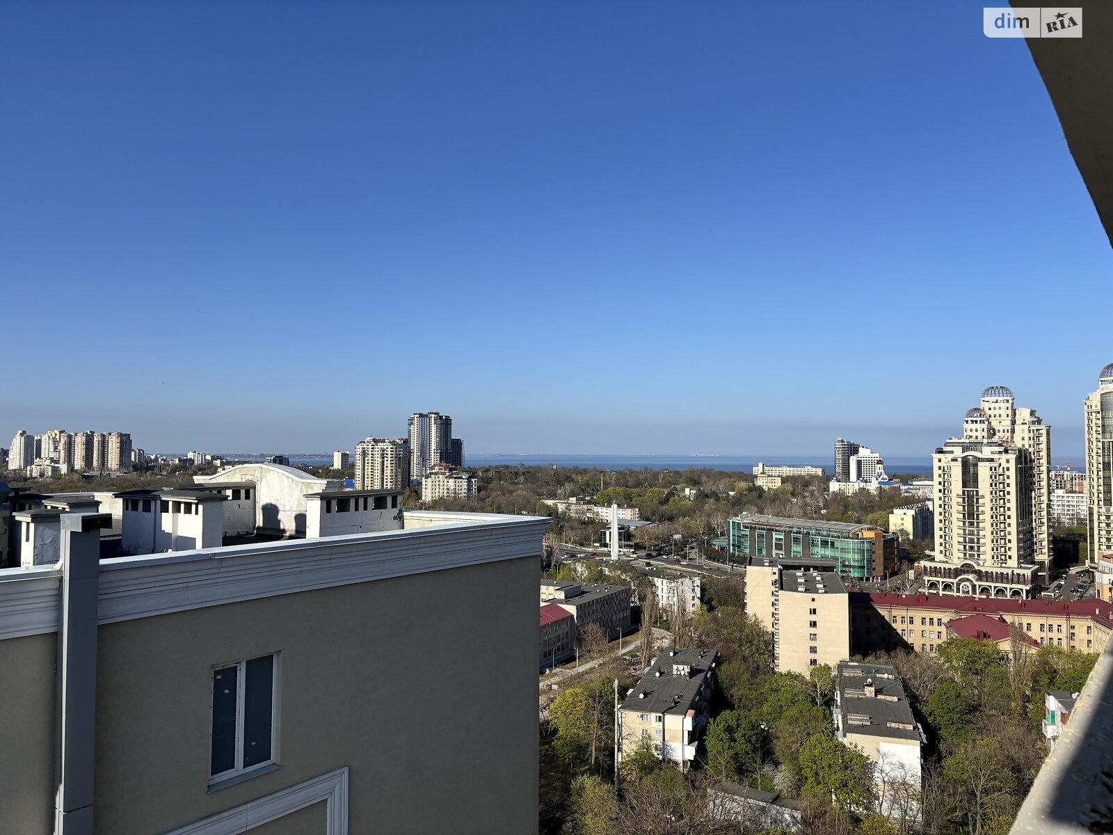 Продаж двокімнатної квартири в Одесі, на вул. Сонячна, район Приморський фото 1 Продаж двокімнатної квартири в Одесі, на вул. Сонячна, район Приморський фото 1