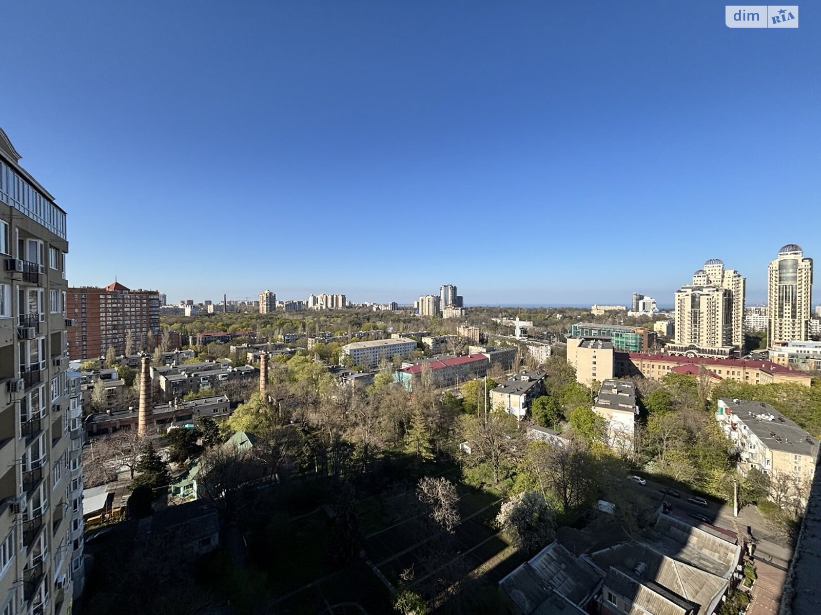 Продаж двокімнатної квартири в Одесі, на вул. Сонячна, район Приморський фото 1 Продаж двокімнатної квартири в Одесі, на вул. Сонячна, район Приморський фото 1