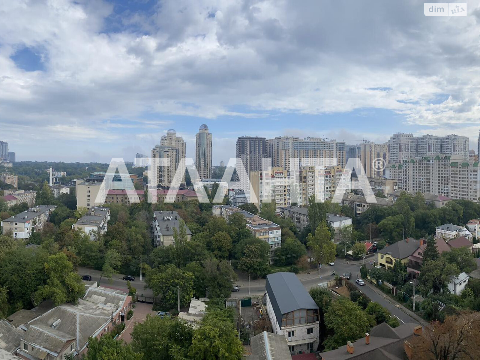Продаж двокімнатної квартири в Одесі, на вул. Сонячна 4, район Аркадія фото 1 Продаж двокімнатної квартири в Одесі, на вул. Сонячна 4, район Аркадія фото 1
