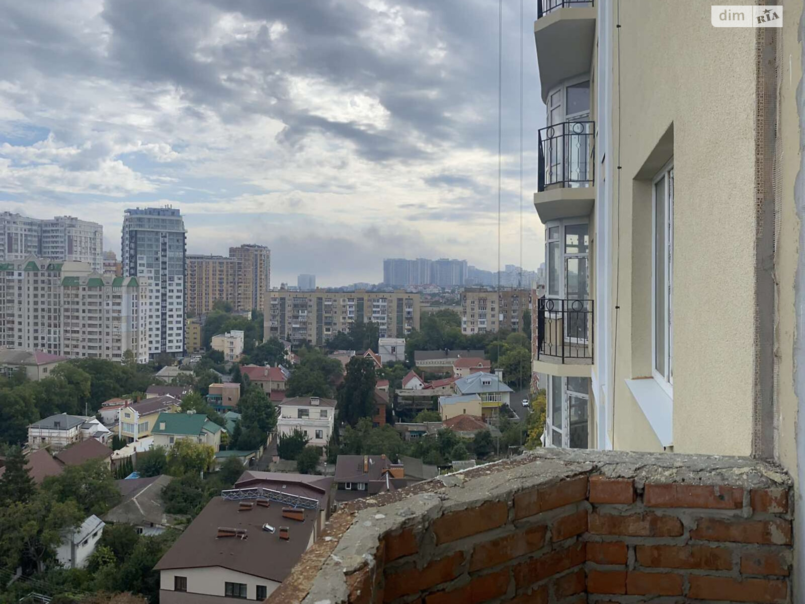 Продаж двокімнатної квартири в Одесі, на вул. Сонячна 4, район Приморський фото 1 Продаж двокімнатної квартири в Одесі, на вул. Сонячна 4, район Приморський фото 1