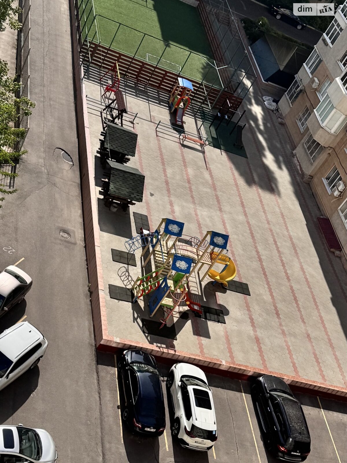 Продажа трехкомнатной квартиры в Одессе, на ул. Солнечная, район Приморский фото 1 Продажа трехкомнатной квартиры в Одессе, на ул. Солнечная, район Приморский фото 1