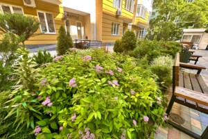 Продаж трикімнатної квартири в Одесі, на вул. Сонячна 4, район Приморський фото 2