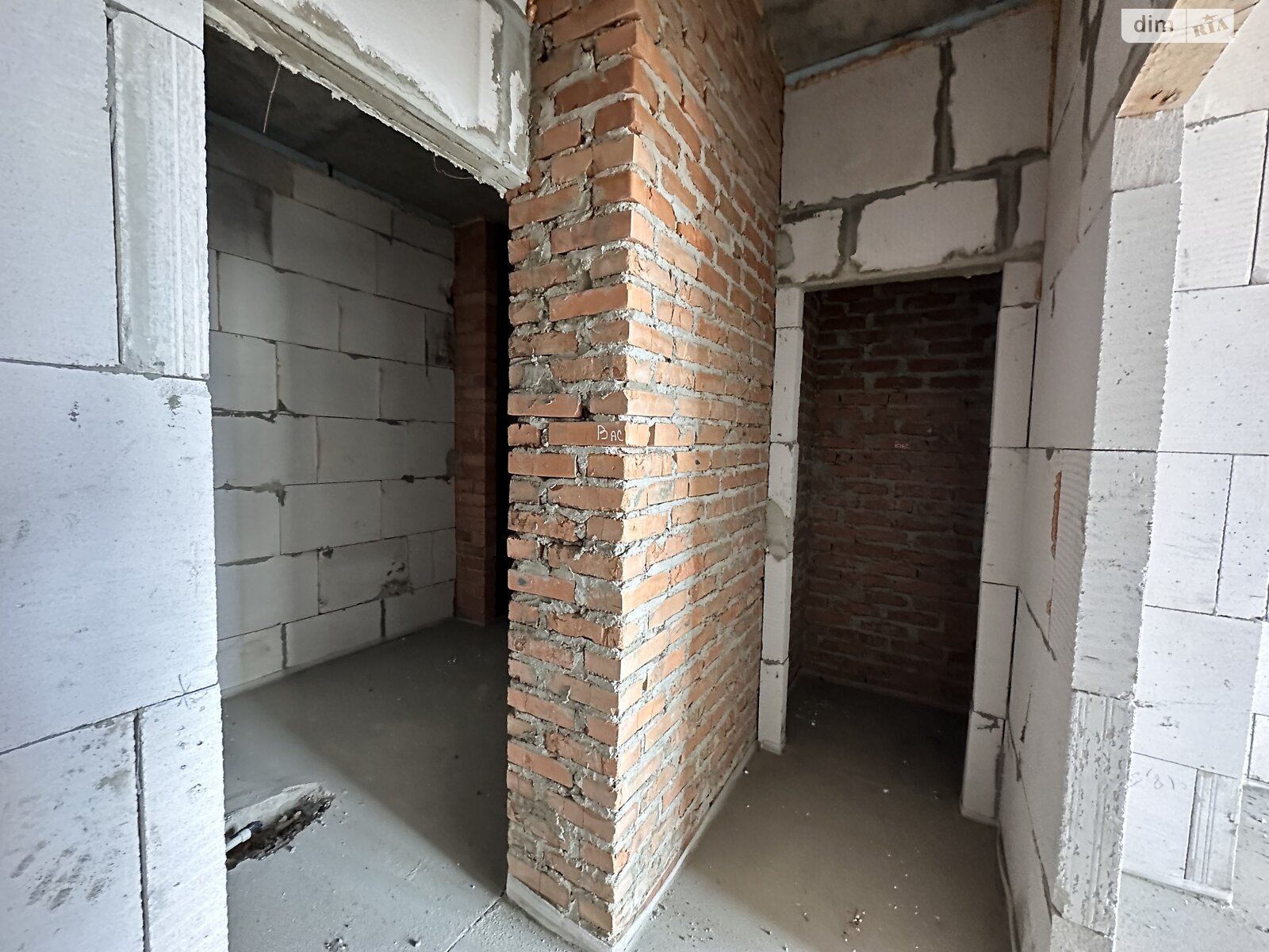 Продаж трикімнатної квартири в Одесі, на вул. Сонячна 4, район Приморський фото 1 Продаж трикімнатної квартири в Одесі, на вул. Сонячна 4, район Приморський фото 1