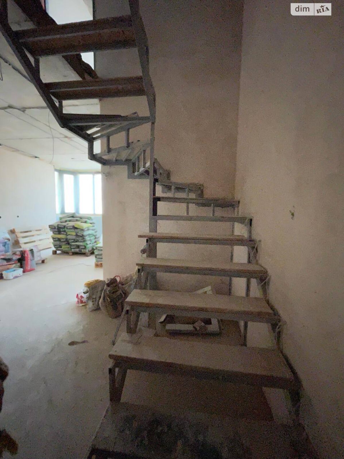 Продажа четырехкомнатной квартиры в Одессе, на ул. Солнечная, район Приморский фото 1 Продажа четырехкомнатной квартиры в Одессе, на ул. Солнечная, район Приморский фото 1