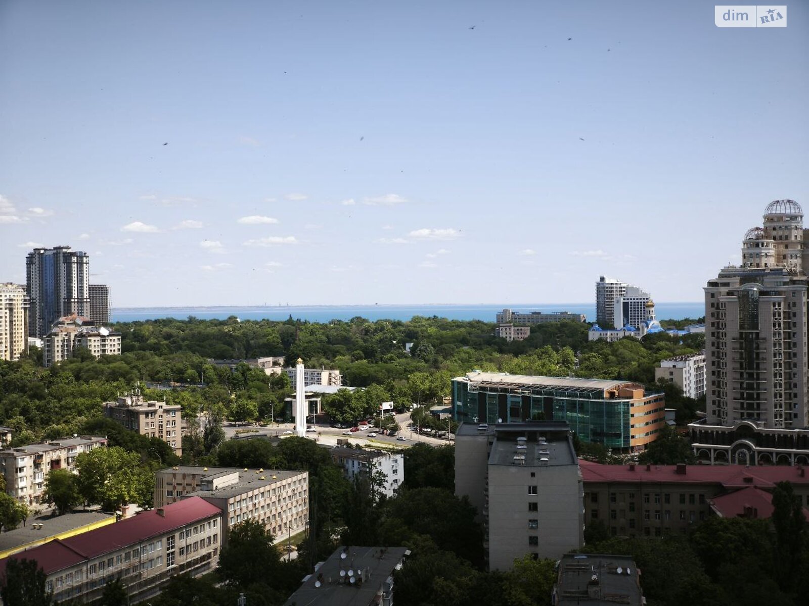 Продаж чотирикімнатної квартири в Одесі, на вул. Сонячна, район Приморський фото 1 Продаж чотирикімнатної квартири в Одесі, на вул. Сонячна, район Приморський фото 1