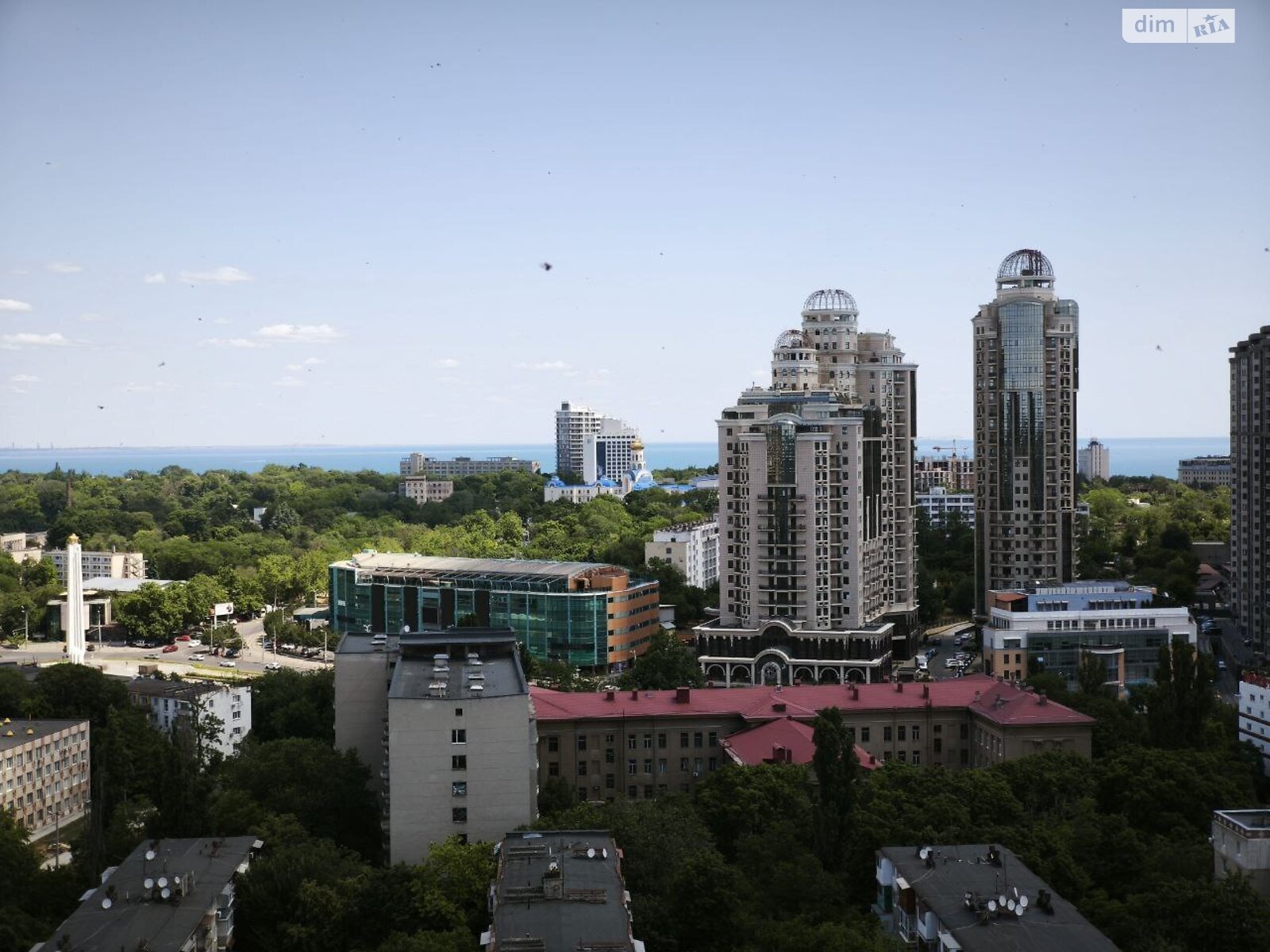 Продаж чотирикімнатної квартири в Одесі, на вул. Сонячна, район Приморський фото 1 Продаж чотирикімнатної квартири в Одесі, на вул. Сонячна, район Приморський фото 1