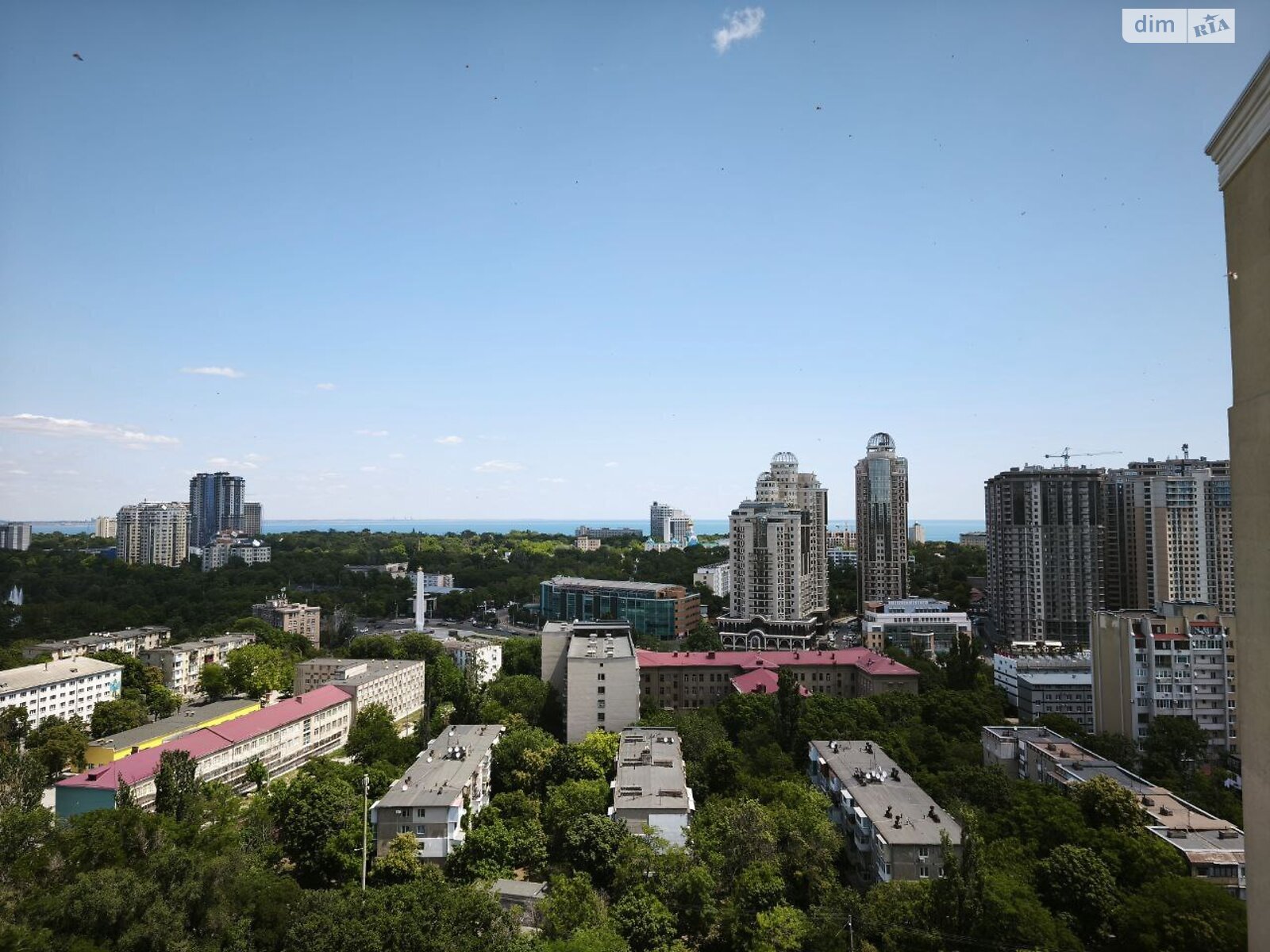 Продаж чотирикімнатної квартири в Одесі, на вул. Сонячна, район Приморський фото 1 Продаж чотирикімнатної квартири в Одесі, на вул. Сонячна, район Приморський фото 1