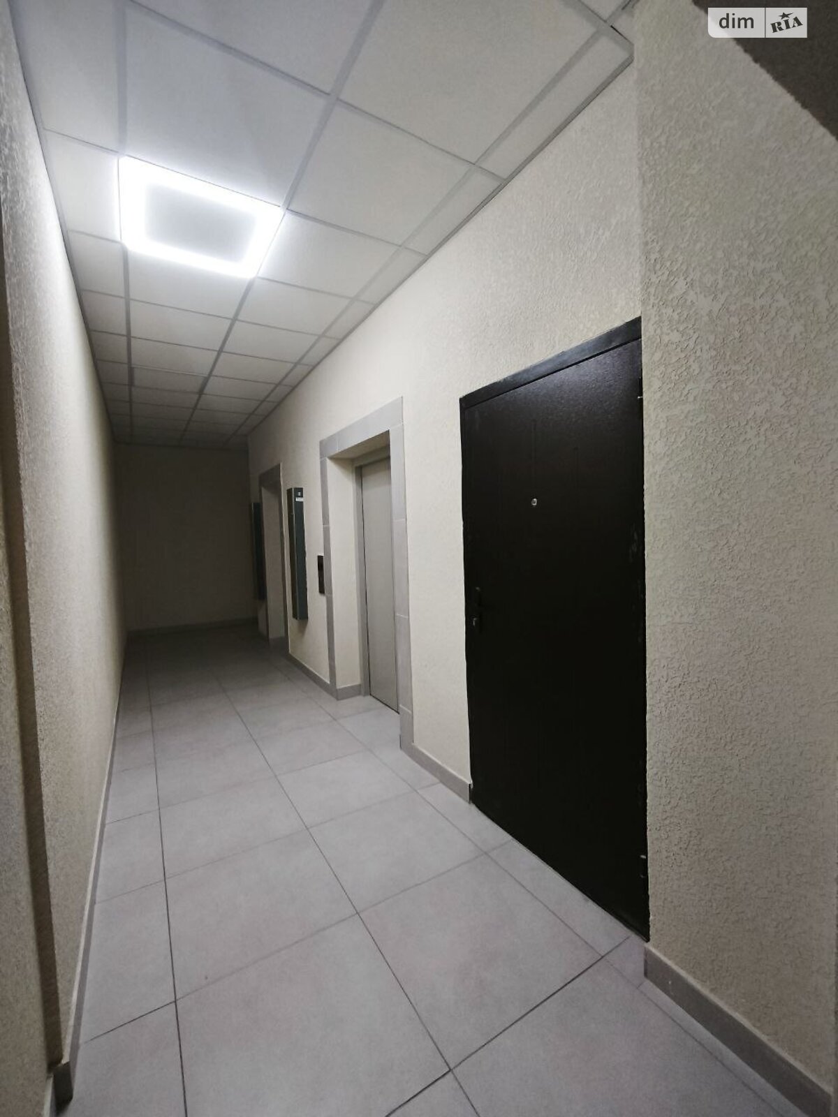 Продажа четырехкомнатной квартиры в Одессе, на ул. Солнечная, район Приморский фото 1 Продажа четырехкомнатной квартиры в Одессе, на ул. Солнечная, район Приморский фото 1