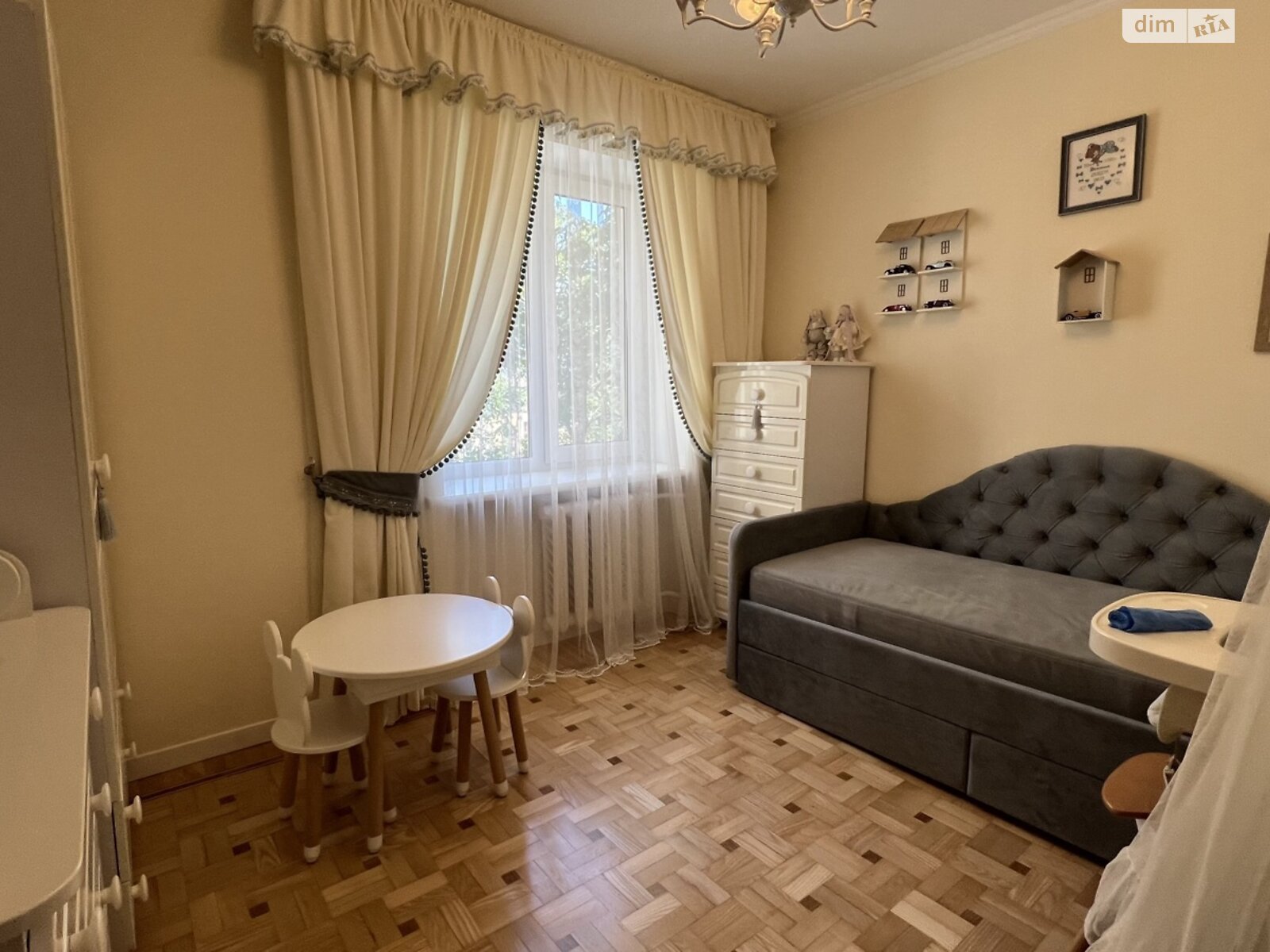 Продаж двокімнатної квартири в Одесі, на вул. Сонячна, район Приморський фото 1 Продаж двокімнатної квартири в Одесі, на вул. Сонячна, район Приморський фото 1