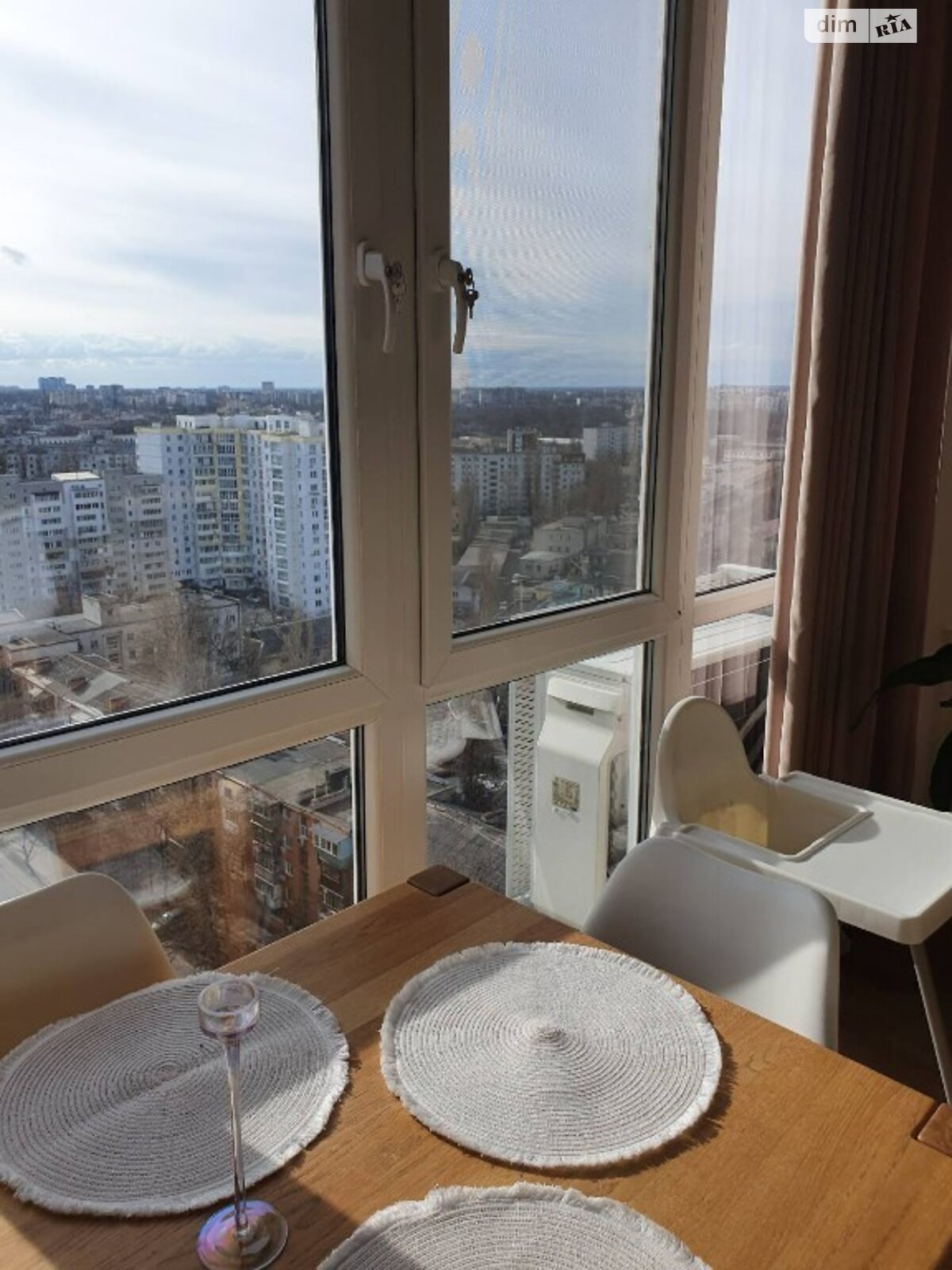 Продажа трехкомнатной квартиры в Одессе, на ул. Среднефонтанская 35, район Приморский фото 1