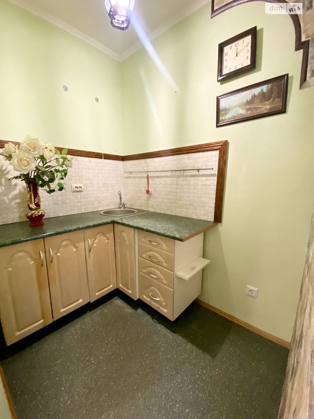 Продаж однокімнатної квартири в Одесі, на вул. Середньофонтанська, район Приморський фото 1 Продаж однокімнатної квартири в Одесі, на вул. Середньофонтанська, район Приморський фото 1