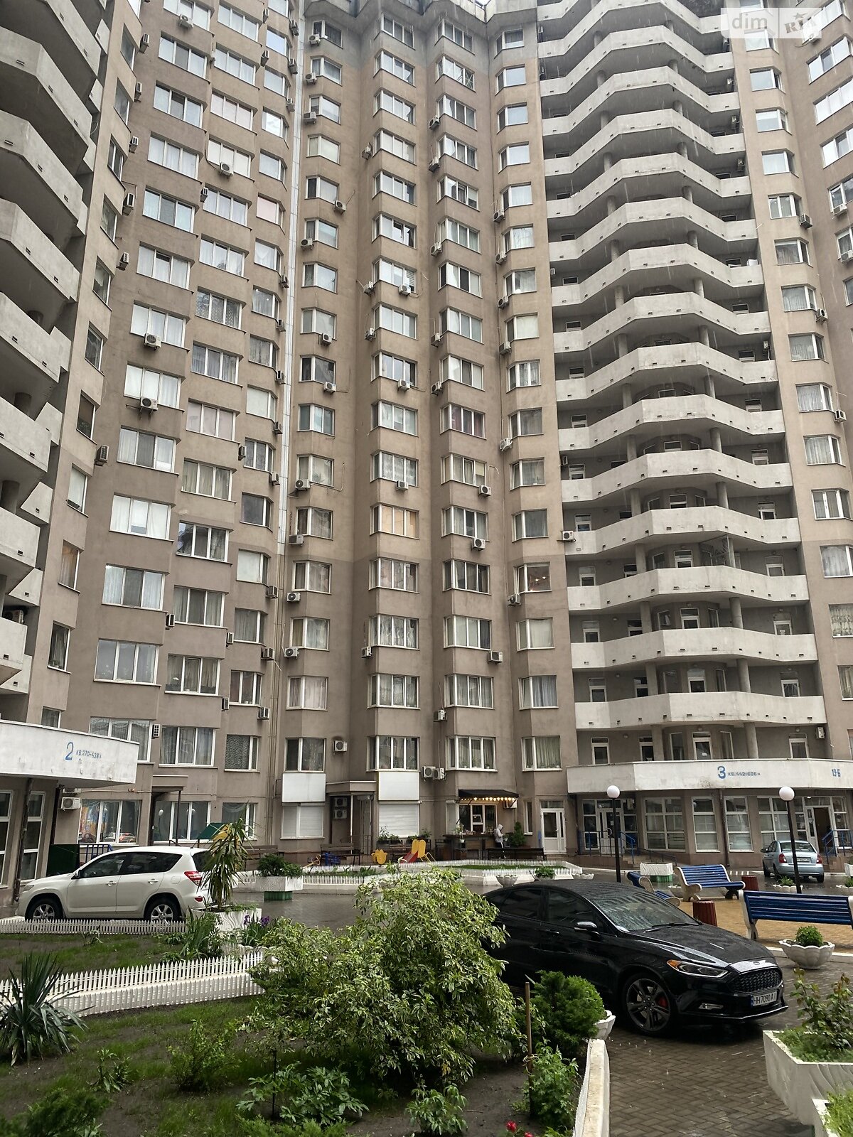 Продаж однокімнатної квартири в Одесі, на вул. Середньофонтанська, район Приморський фото 1 Продаж однокімнатної квартири в Одесі, на вул. Середньофонтанська, район Приморський фото 1