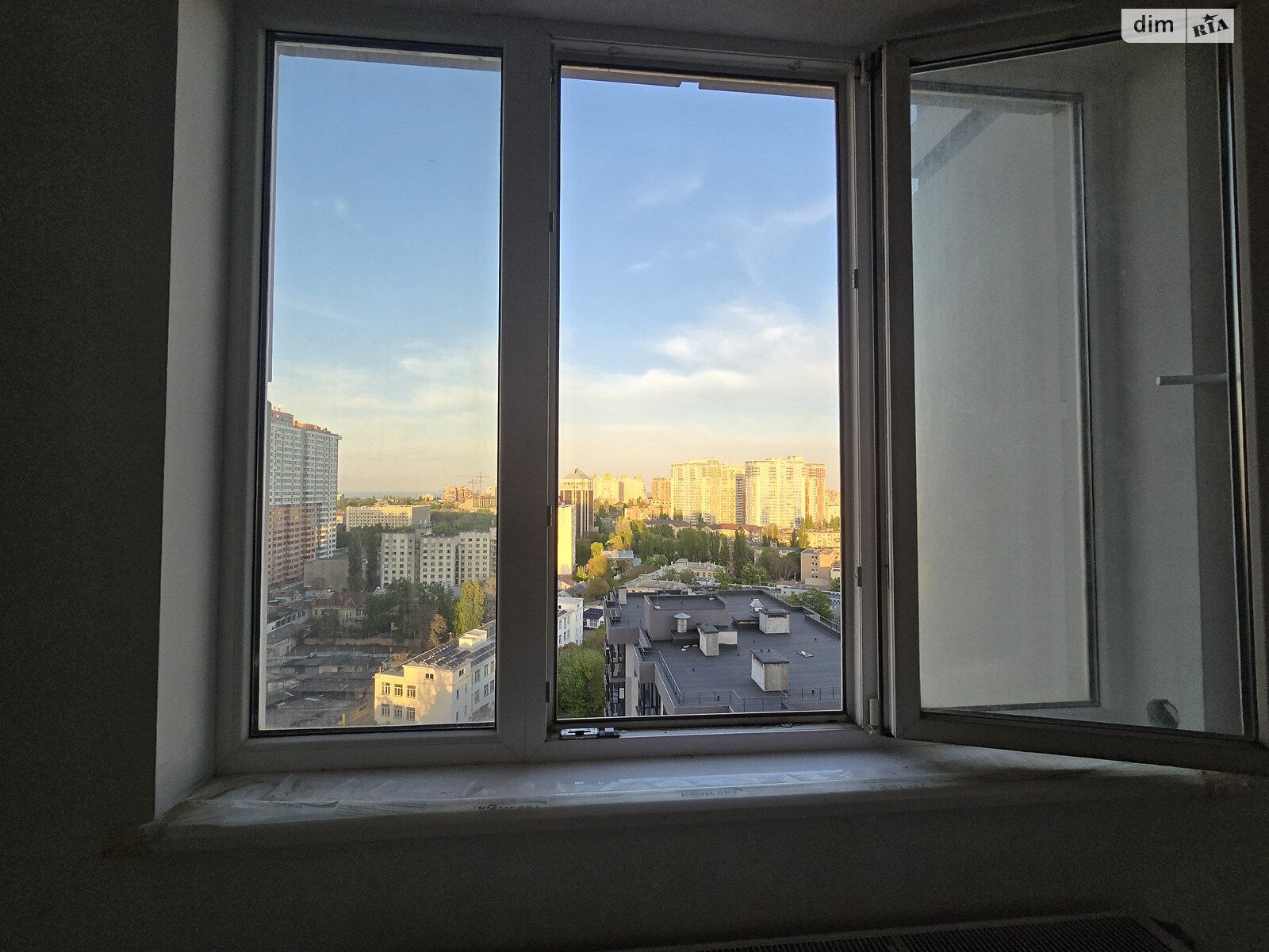 Продаж однокімнатної квартири в Одесі, на вул. Середньофонтанська 35, район Приморський фото 1 Продаж однокімнатної квартири в Одесі, на вул. Середньофонтанська 35, район Приморський фото 1