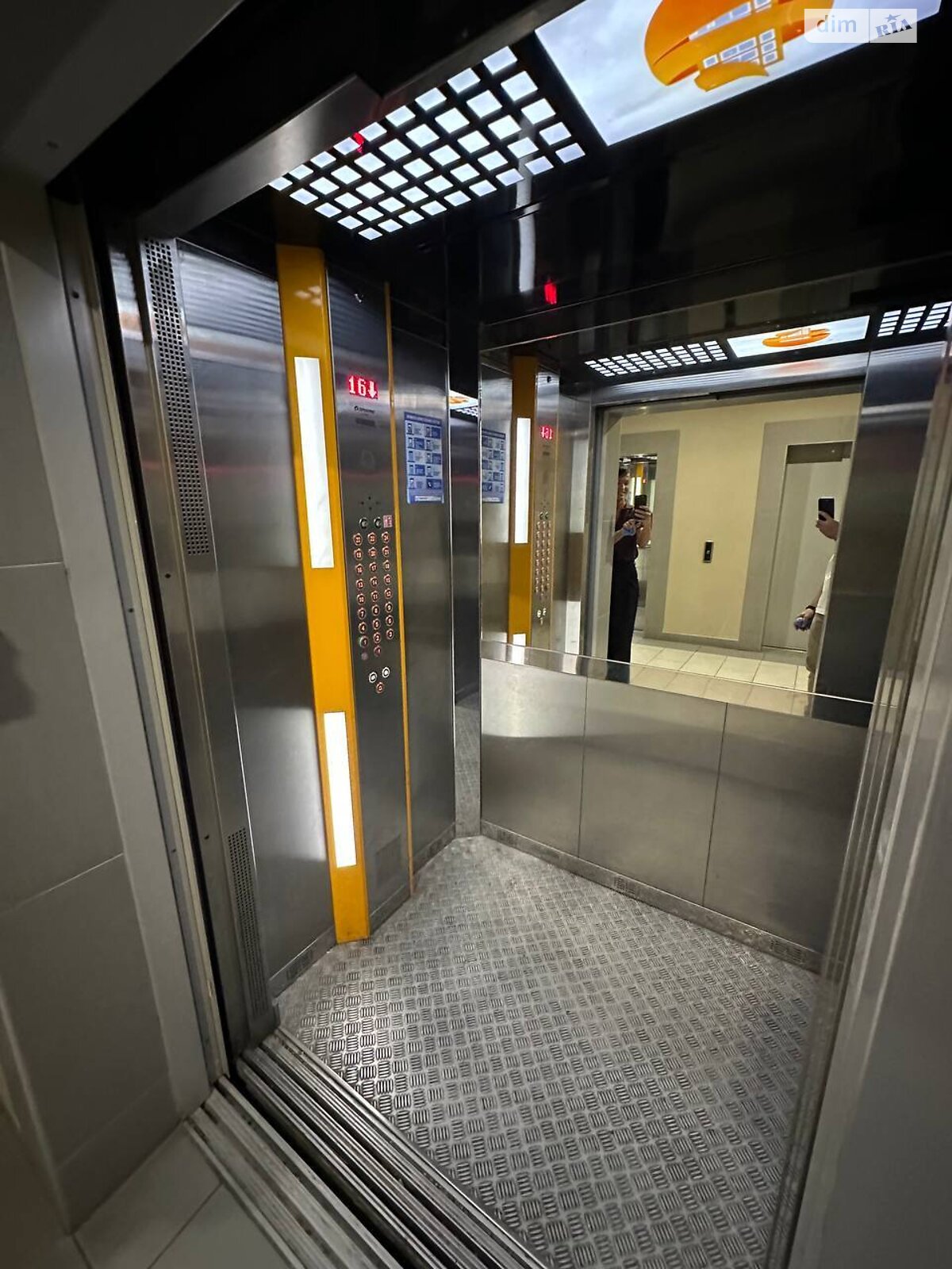 Продажа двухкомнатной квартиры в Одессе, на ул. Среднефонтанская 35 корпус 3, кв. 1, район Приморский фото 1 Продажа двухкомнатной квартиры в Одессе, на ул. Среднефонтанская 35 корпус 3, кв. 1, район Приморский фото 1