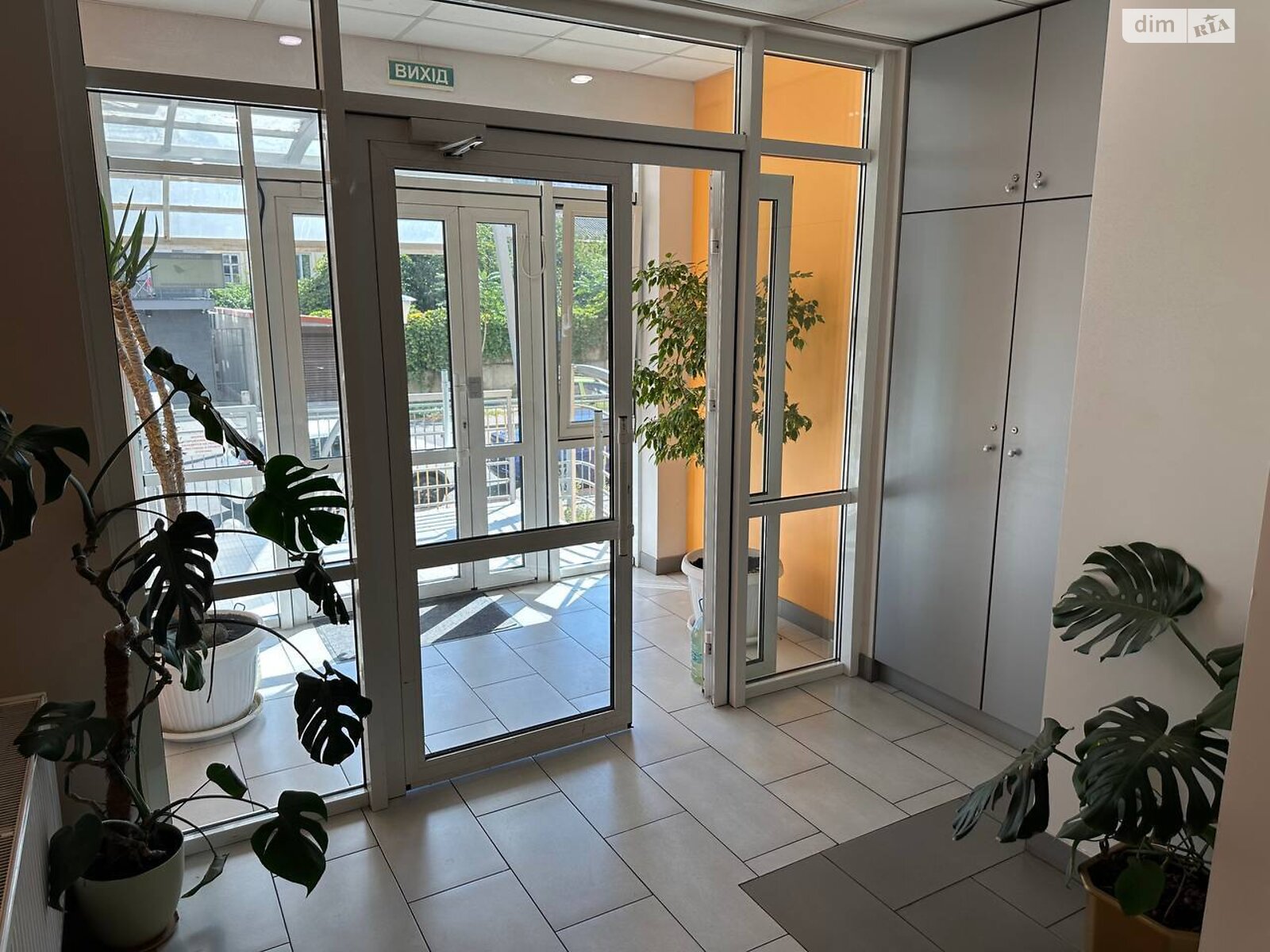 Продажа двухкомнатной квартиры в Одессе, на ул. Среднефонтанская 35 корпус 3, кв. 1, район Приморский фото 1 Продажа двухкомнатной квартиры в Одессе, на ул. Среднефонтанская 35 корпус 3, кв. 1, район Приморский фото 1