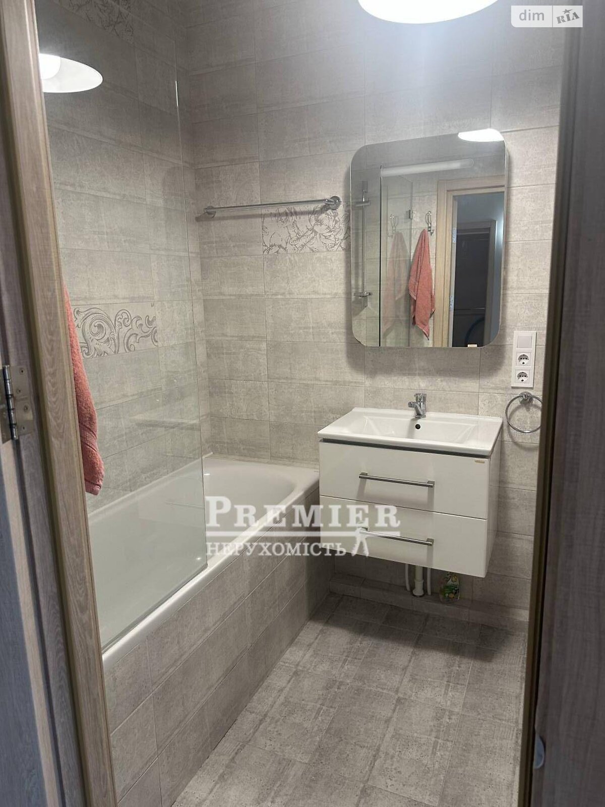 Продажа однокомнатной квартиры в Одессе, на ул. Среднефонтанская, район Приморский фото 1 Продажа однокомнатной квартиры в Одессе, на ул. Среднефонтанская, район Приморский фото 1